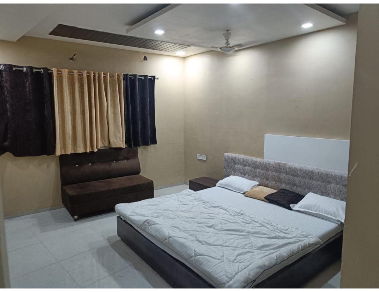 Hotel Golden Wings, Dewas view 3