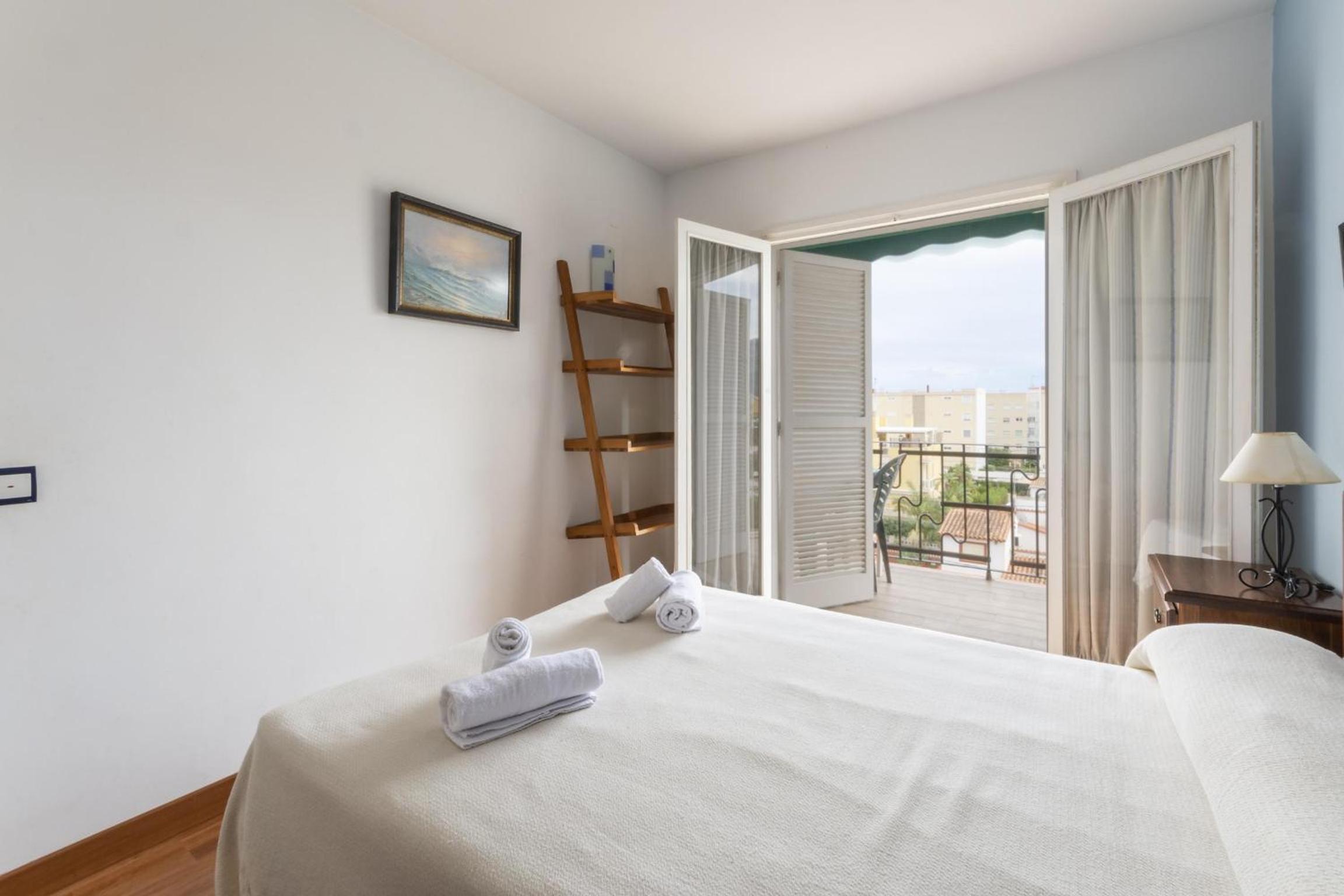 Les Gavines en Denia — hotel room