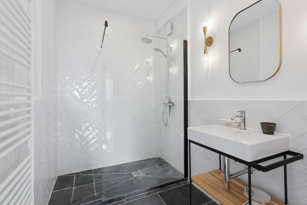 Completely refurbished typical Swiss farmhouse