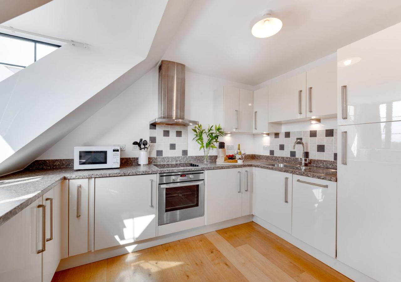 3 Bed in Swanage oc-wy269