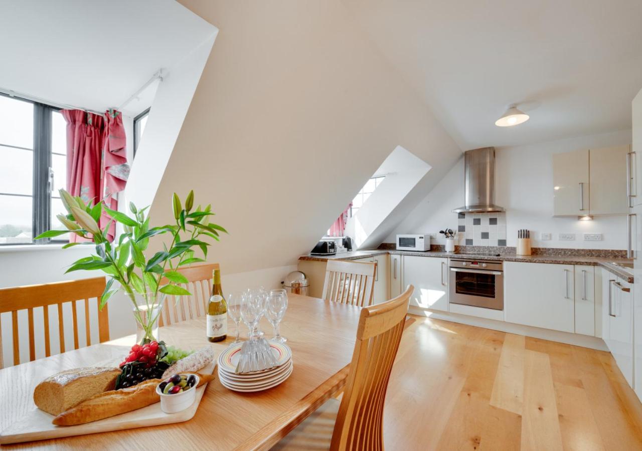 3 Bed in Swanage oc-wy269
