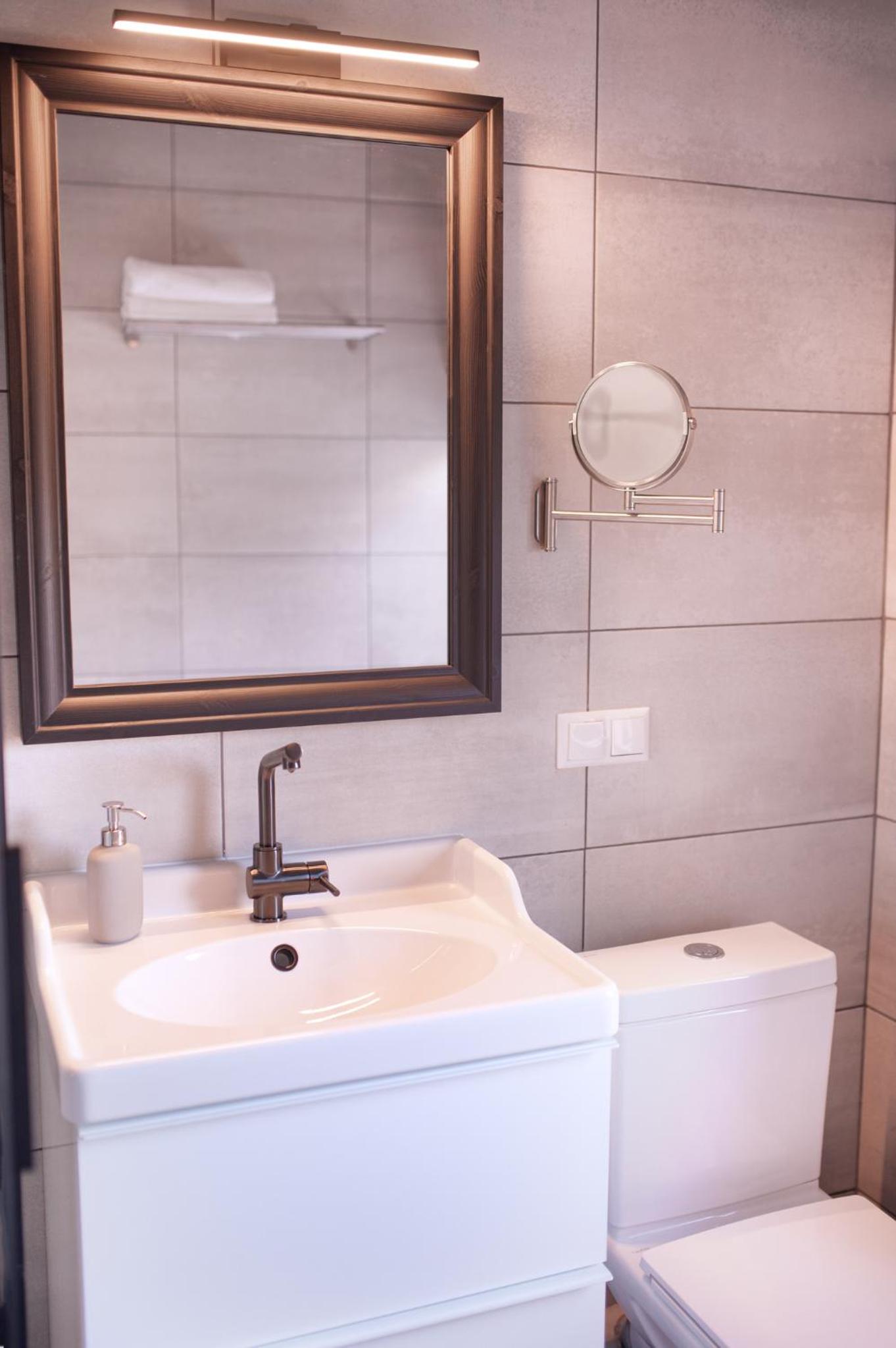 Laurentroom Hotel