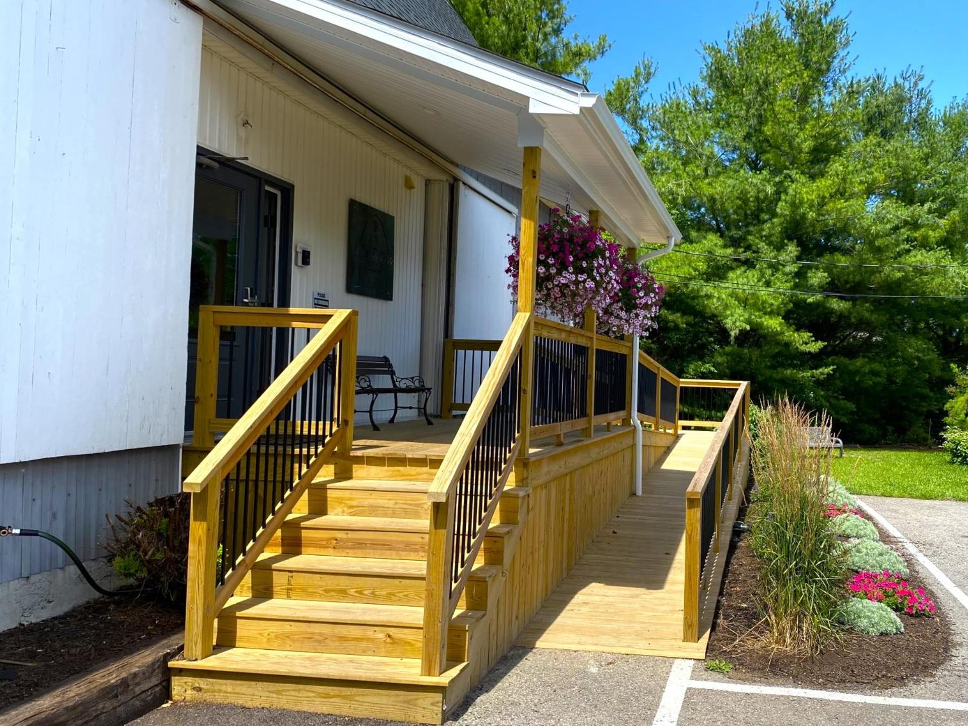 Lake Ontario Motel & Inn view 2