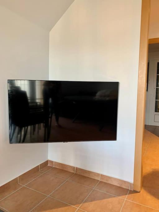 Casa con jardín, wifi, aire acondicionado, piscina view 4
