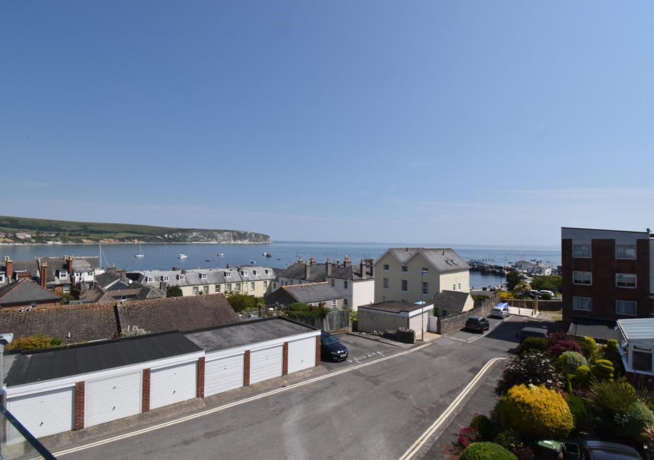 2 Bed in Swanage oc-wy610