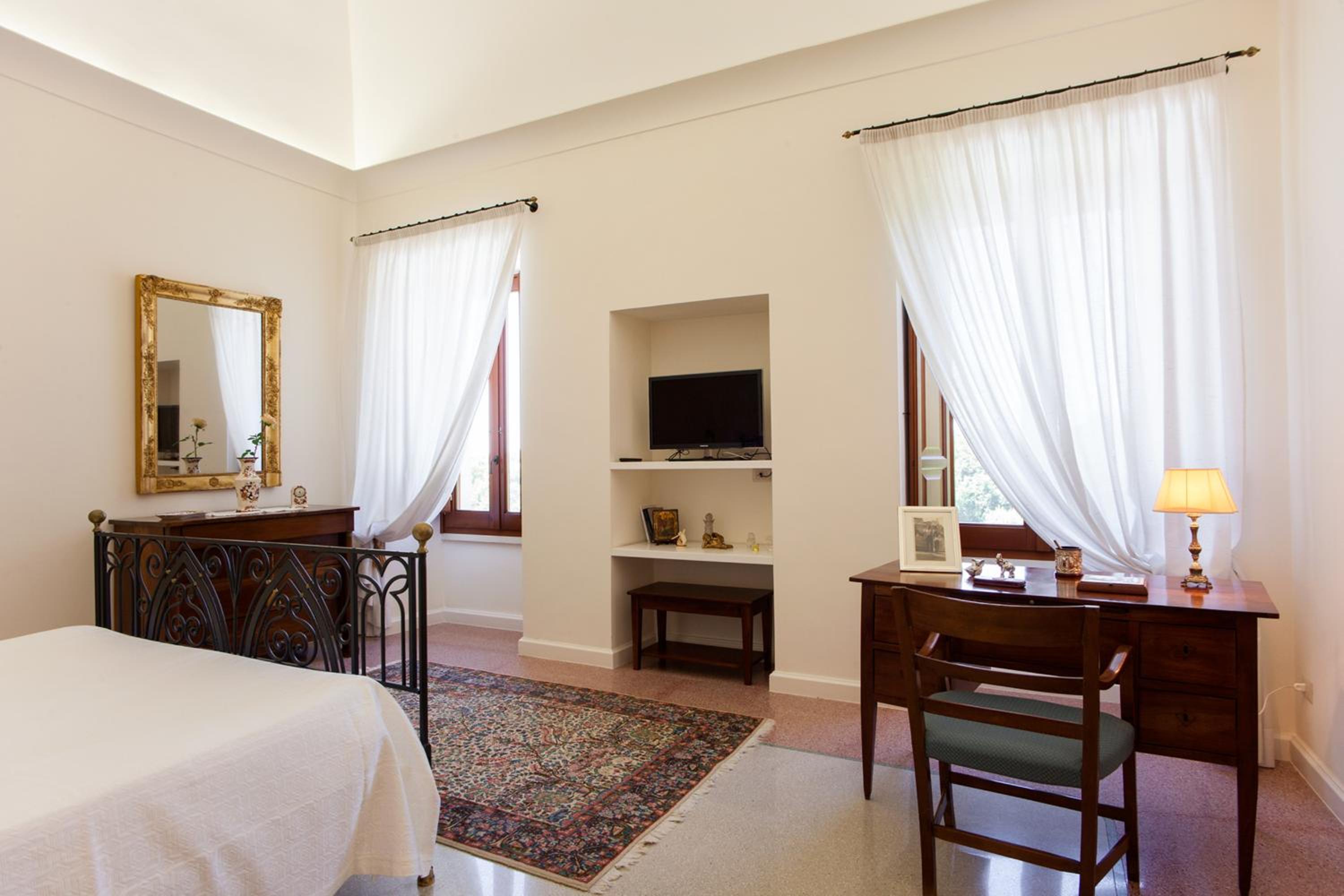 Villa Maxima Privacy and Pool - Happy Rentals