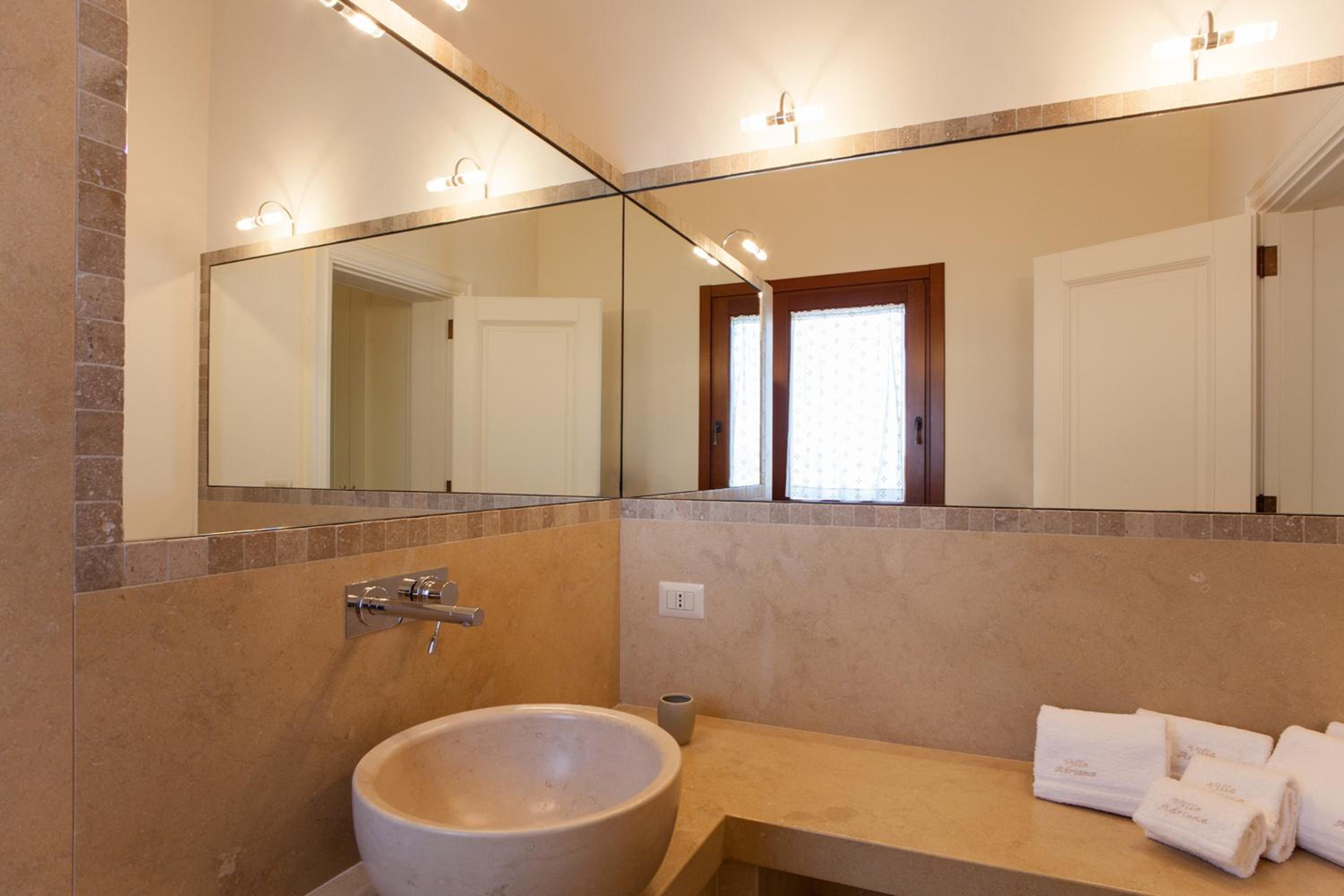 Villa Maxima Privacy and Pool - Happy Rentals, photo 21
