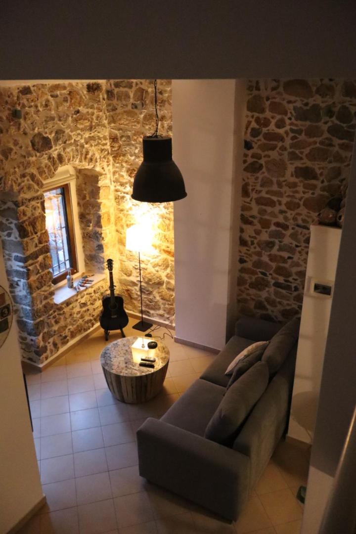 FOTEINI RESIDENCE