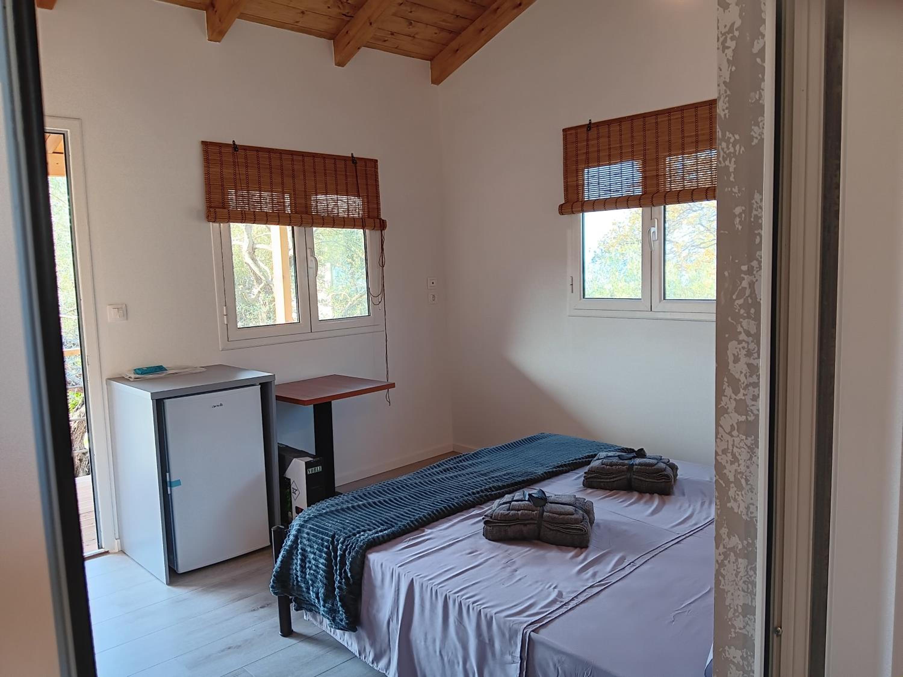 Tolis Rooms