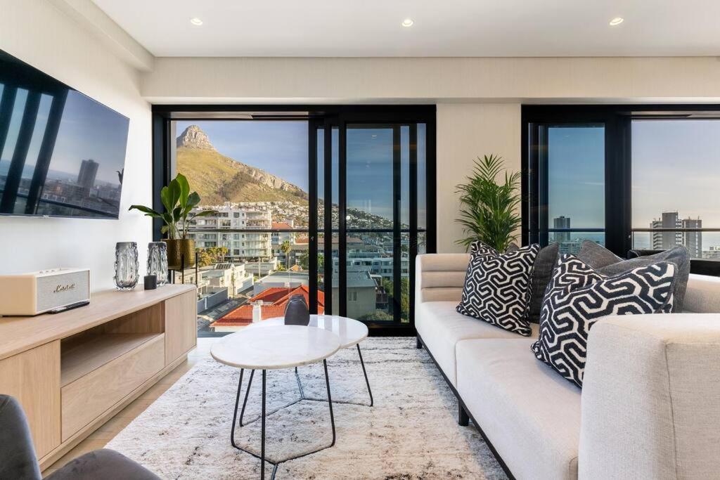 2 bed Sea Point Gem with Pool and incredible Views view 3