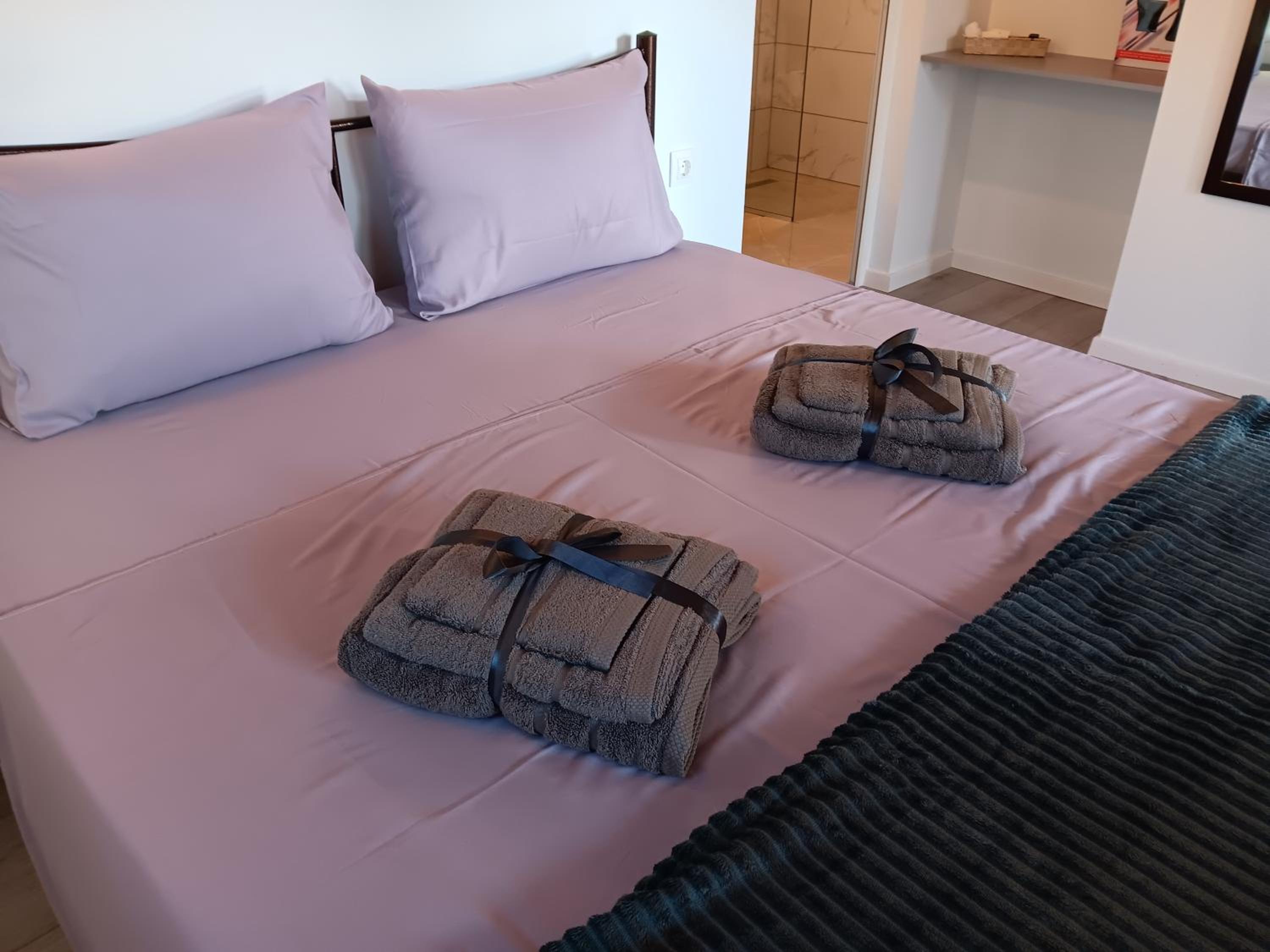 Tolis Rooms