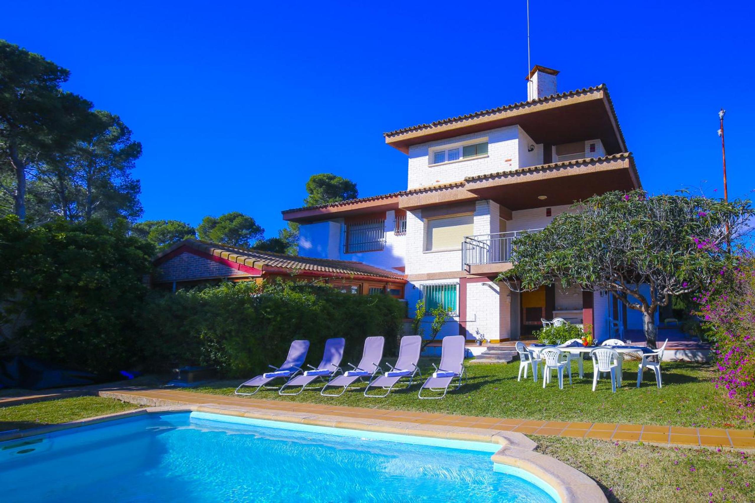 Villa Serena Only families Planet Costa Dorada