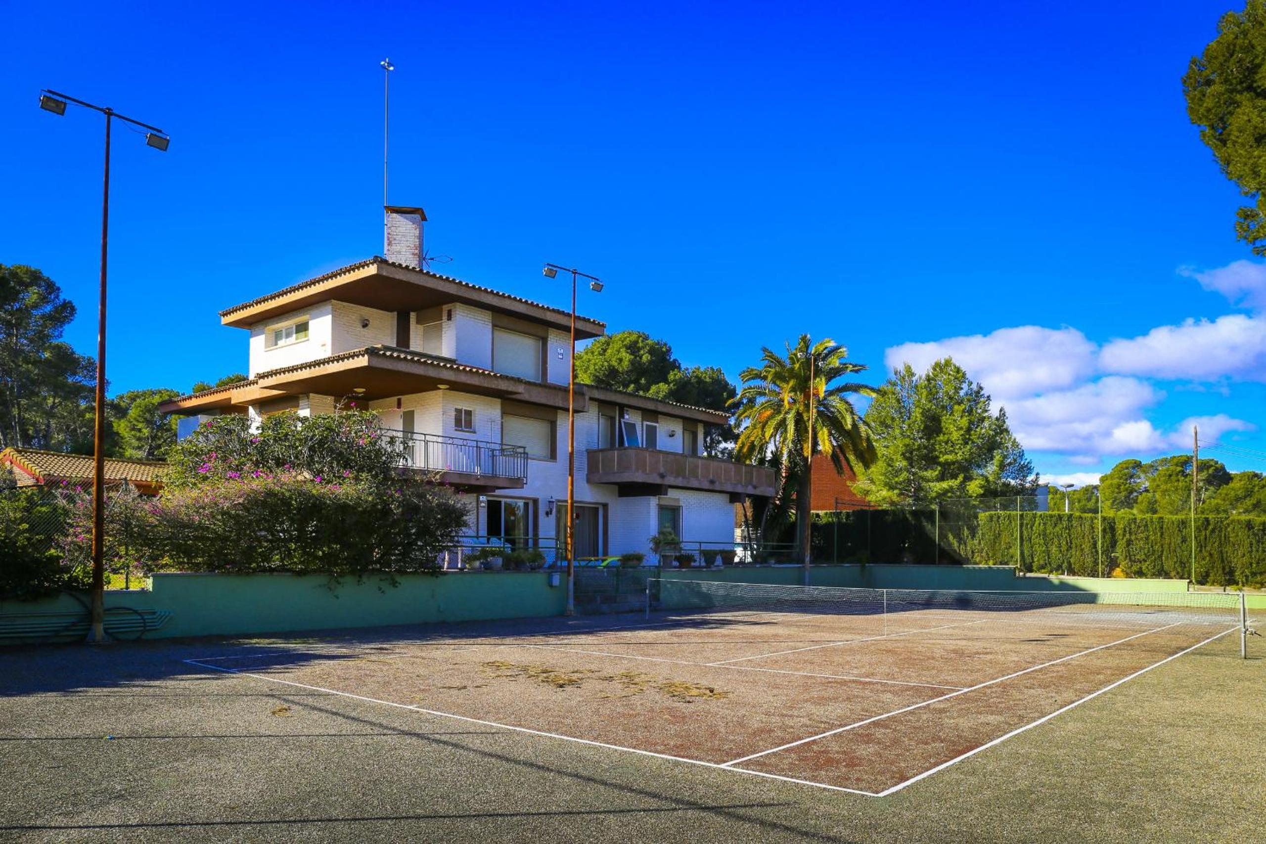 Villa Serena Only families Planet Costa Dorada