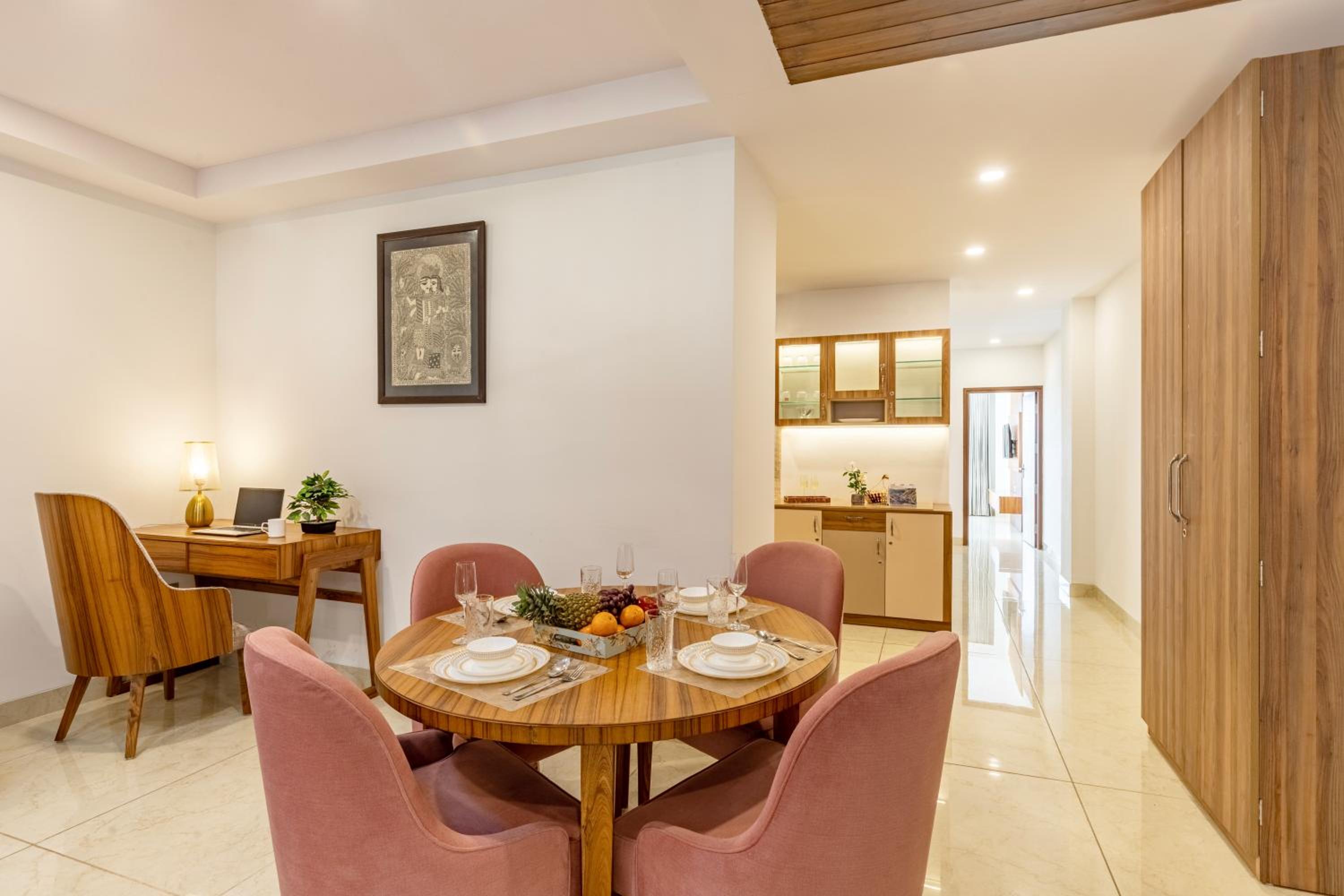 Alaya Stays 2 BHK Apartment with Hill View - Cliff Vista view 5
