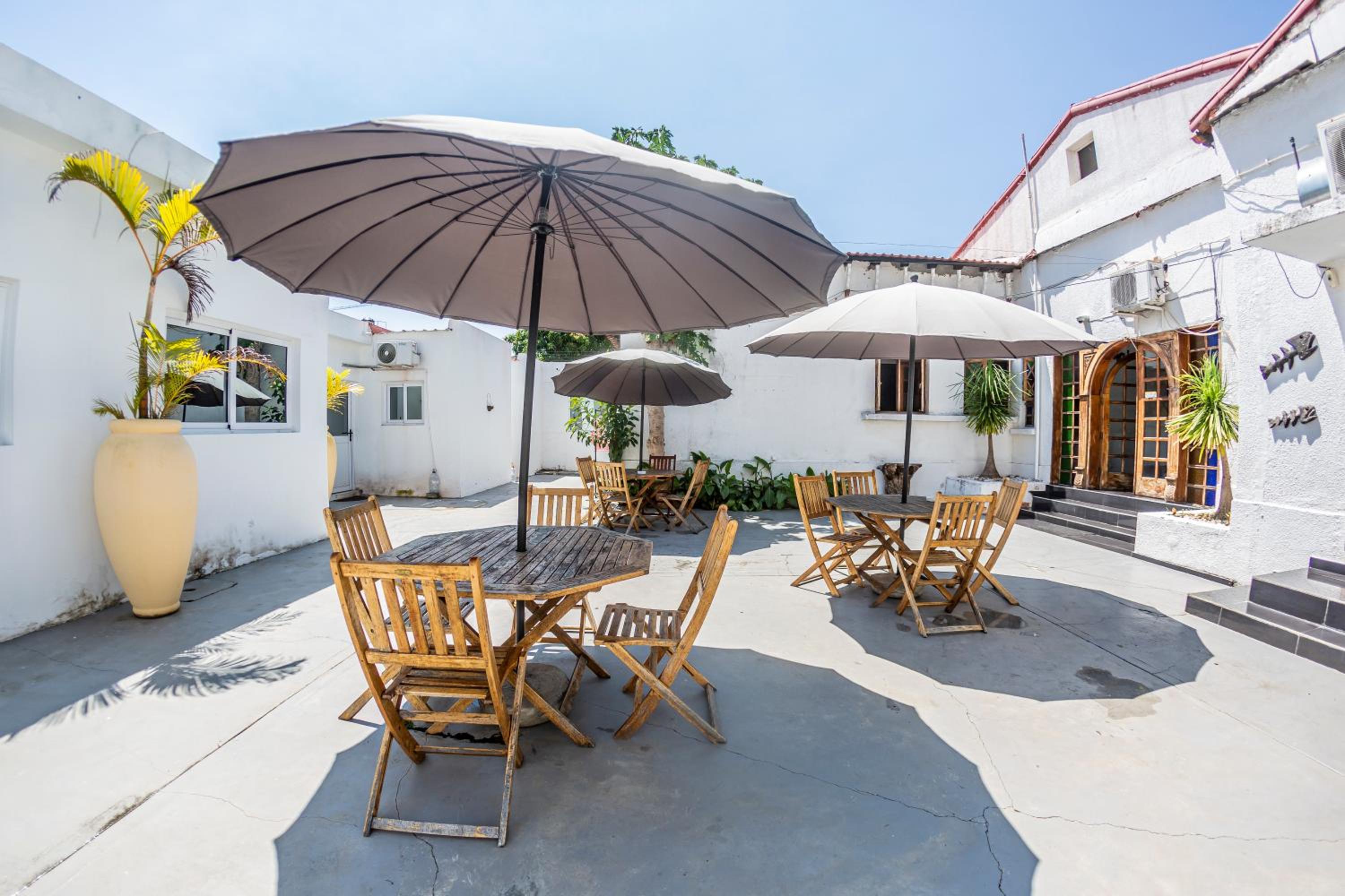 MangoHouse
