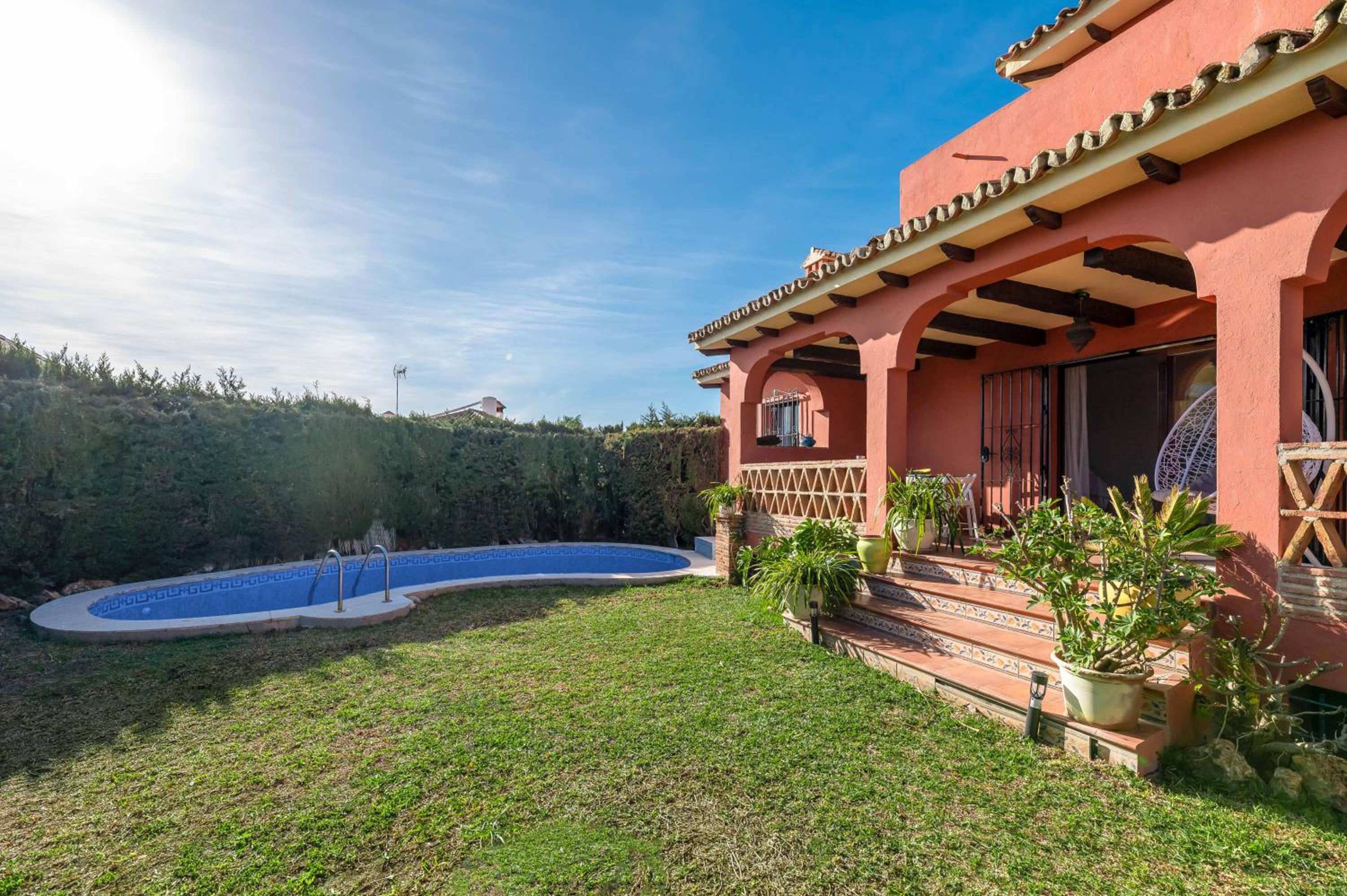 Classic 5 BDRM Andalucian Villa w Pool & Sea View view 2