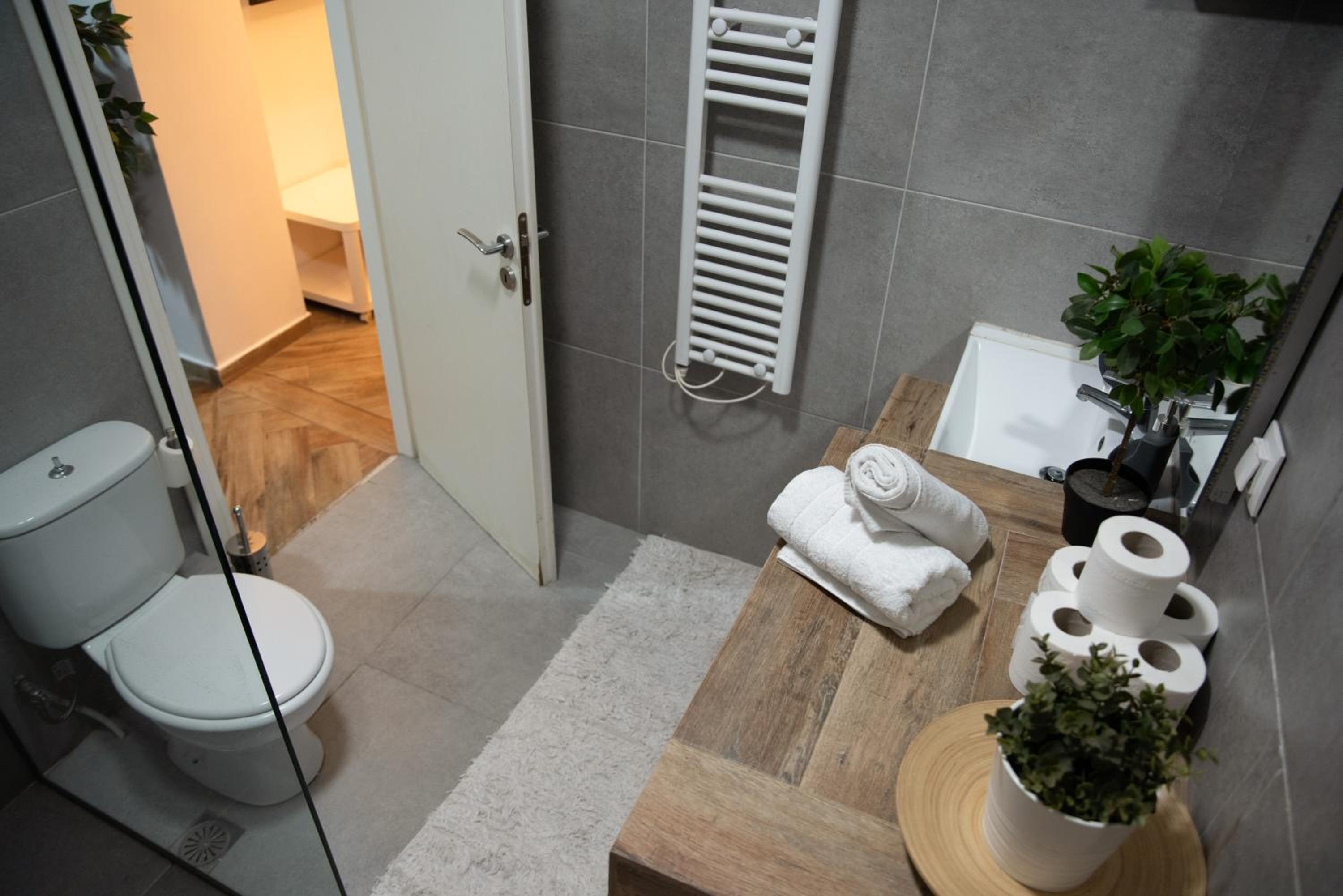 Bright Cozy Apartment in Central Athens