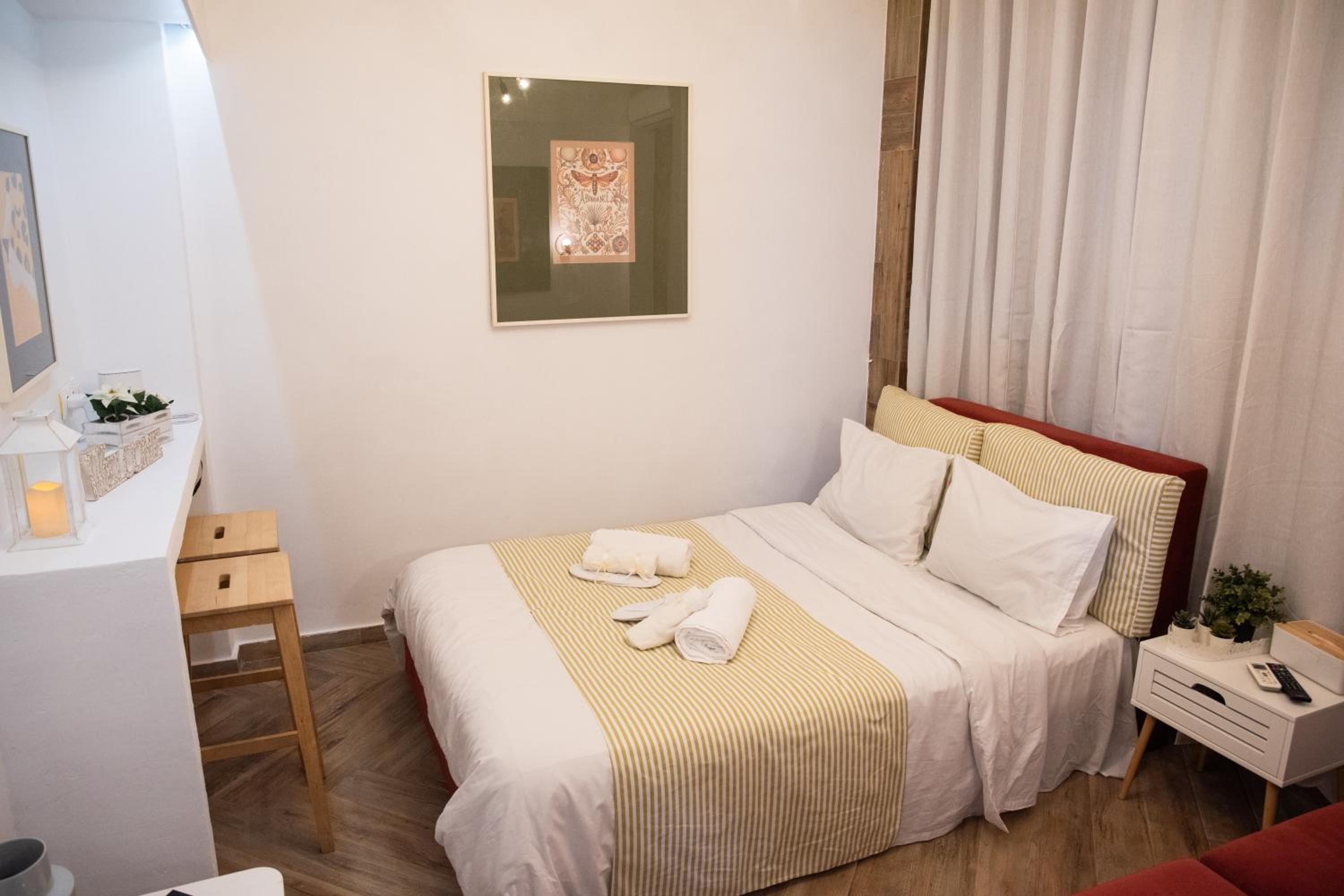 Bright Cozy Apartment in Central Athens