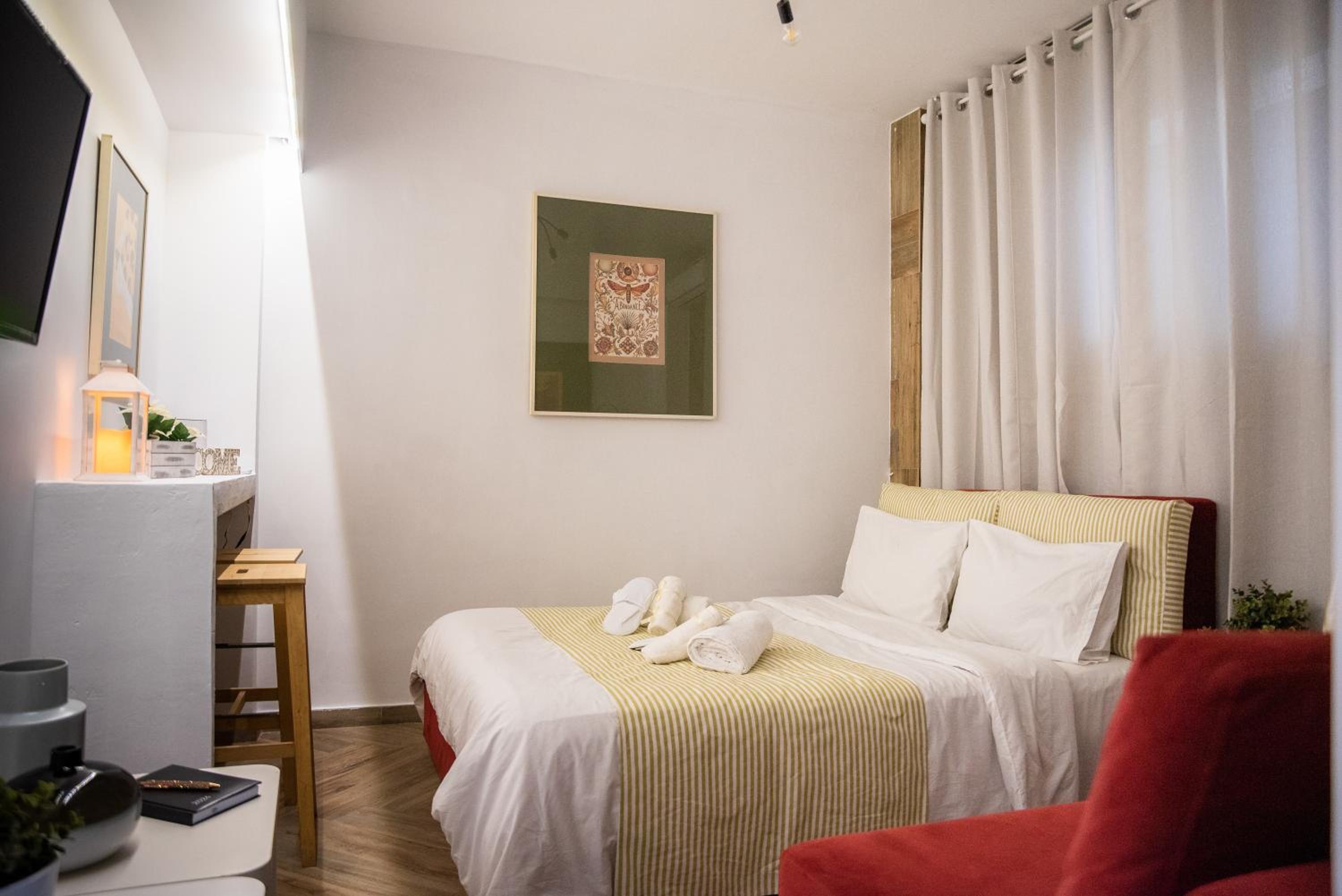 Bright Cozy Apartment in Central Athens