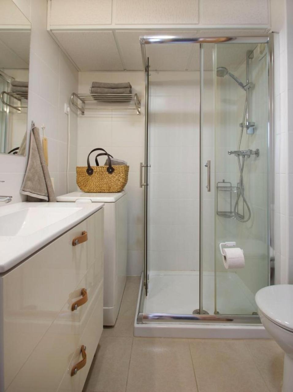 Centrally located south facing apartment with pool