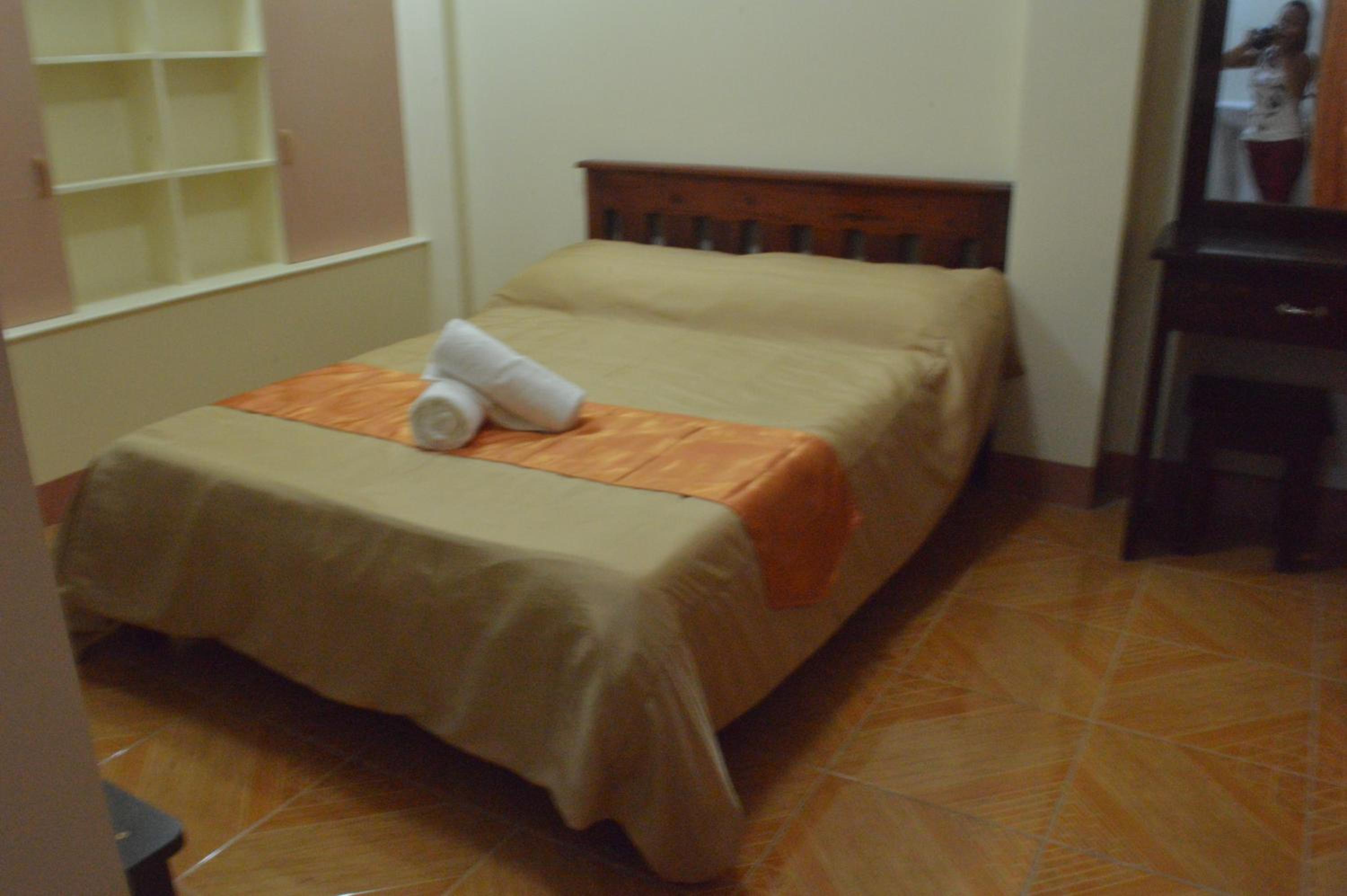Manora Apartment