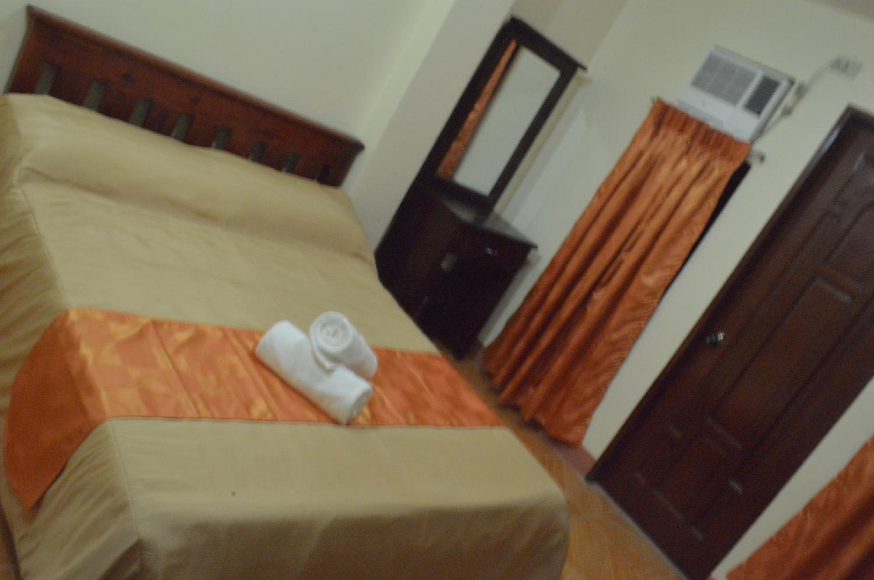 Manora Apartment