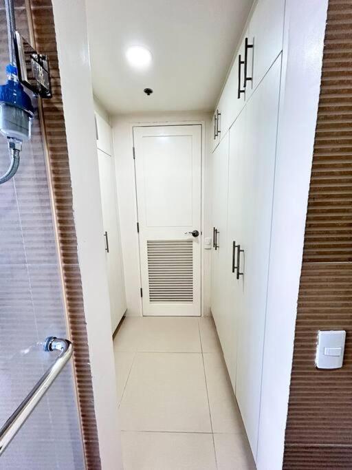 2 Bedroom Loft at Twin Oaks Place view 4