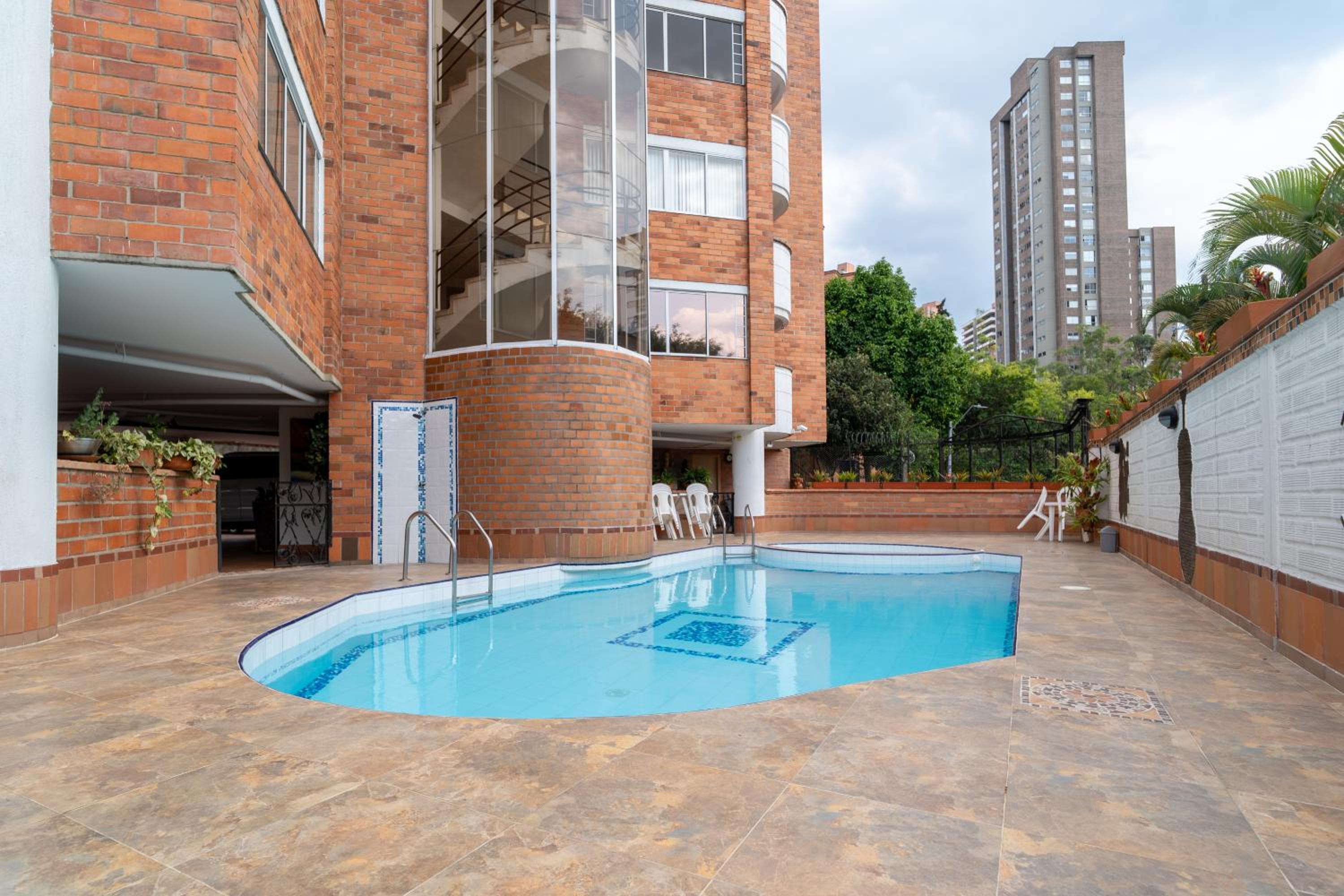 Apartamento de lujo en poblado