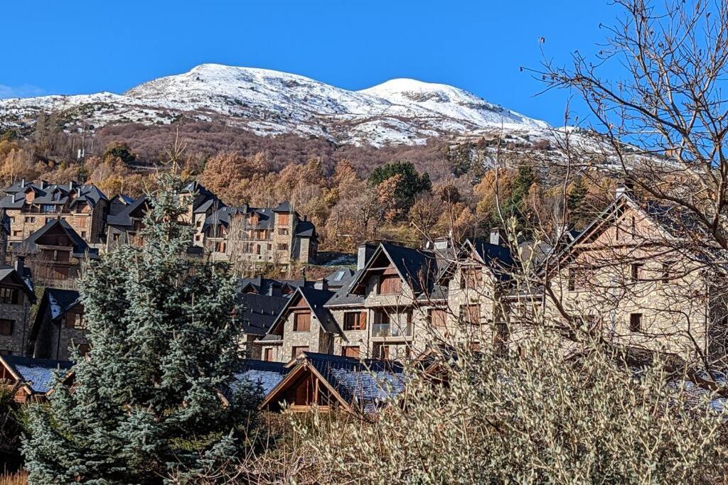 Apartamento en los Altos de Escarrilla (Formigal) view 5