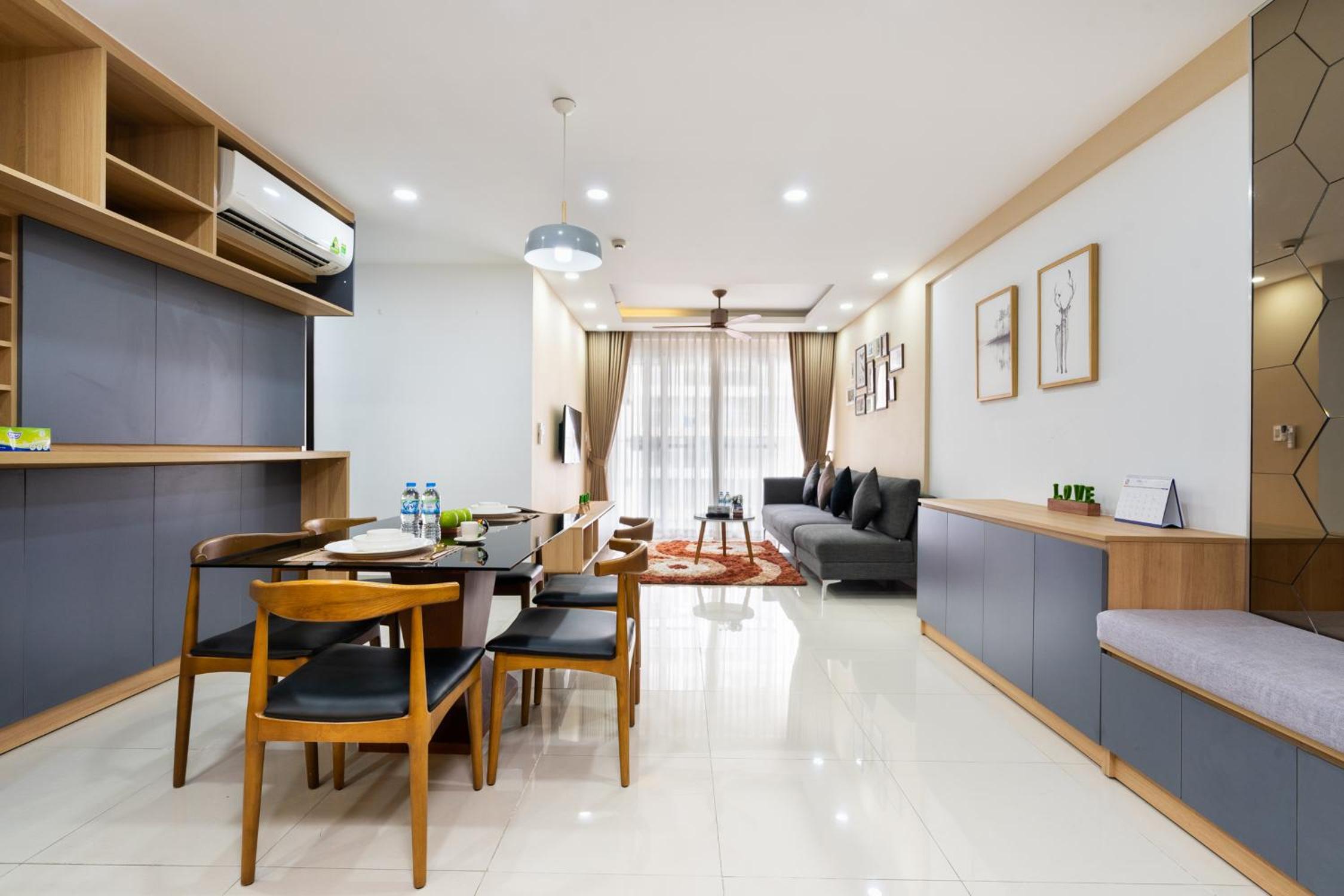 Lena Condotel