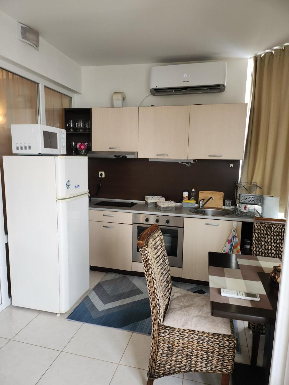 Sea View Apartment Saint Vlas