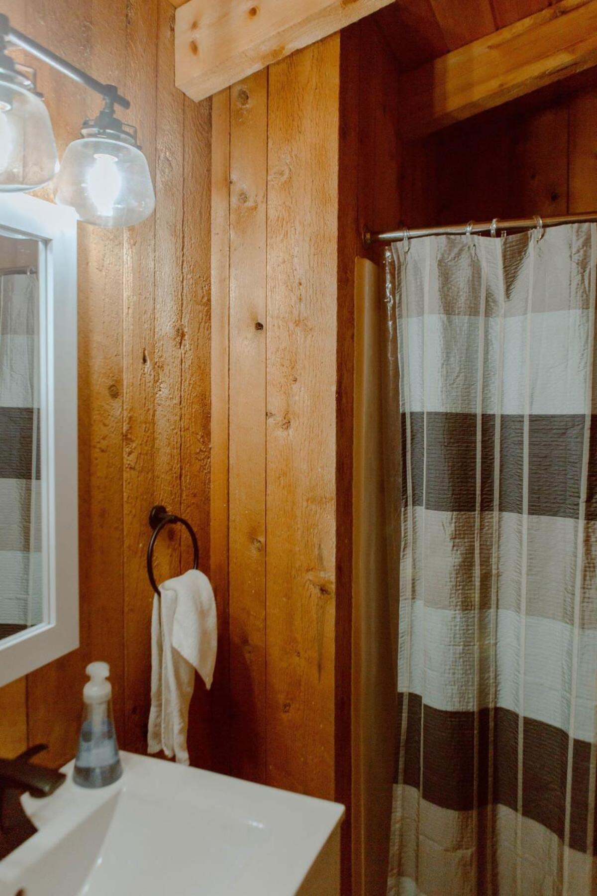 Private Cabin-Shuttle Pass Included! view 4