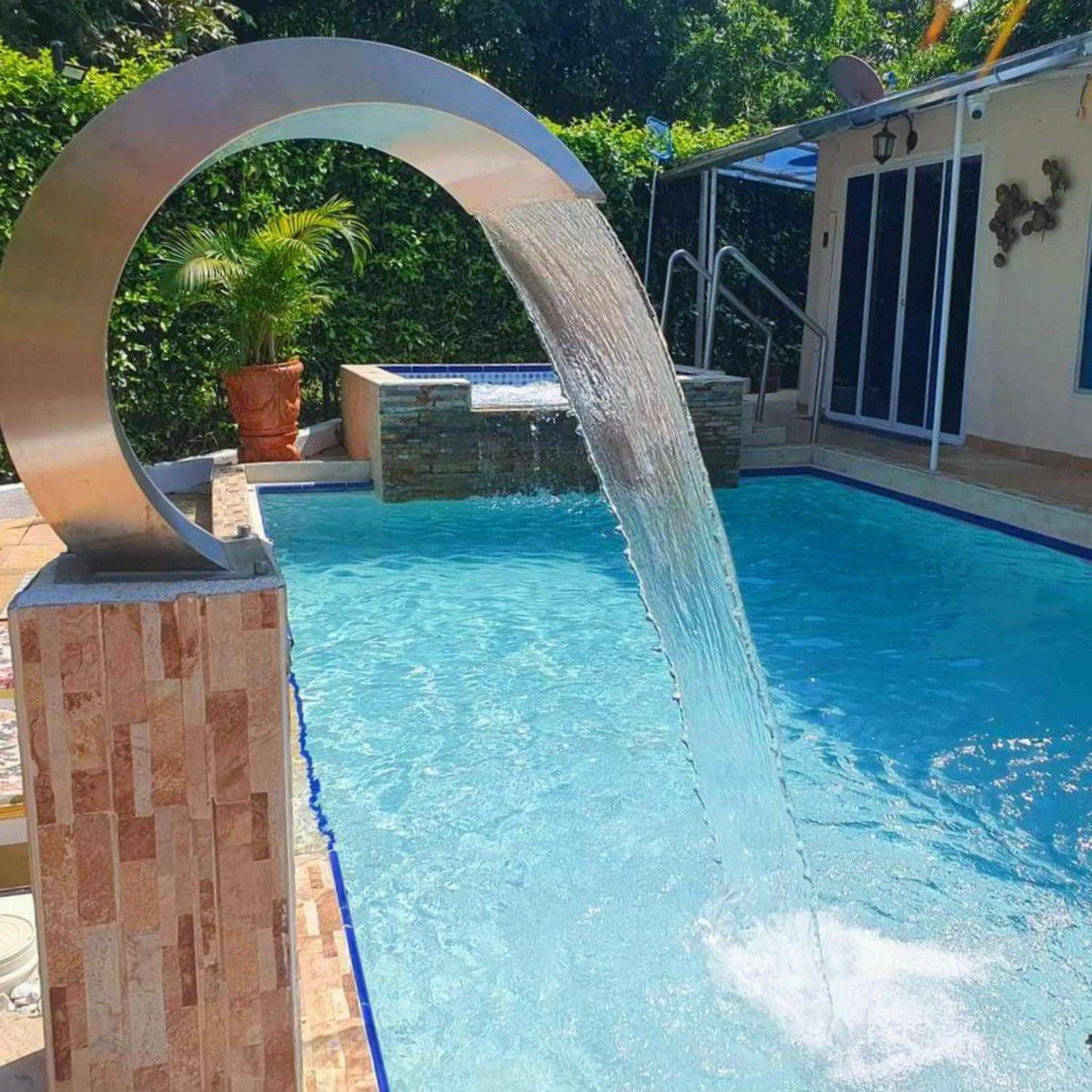 Villa Marfelia Spa en Ricaurte — recepcion & lobby