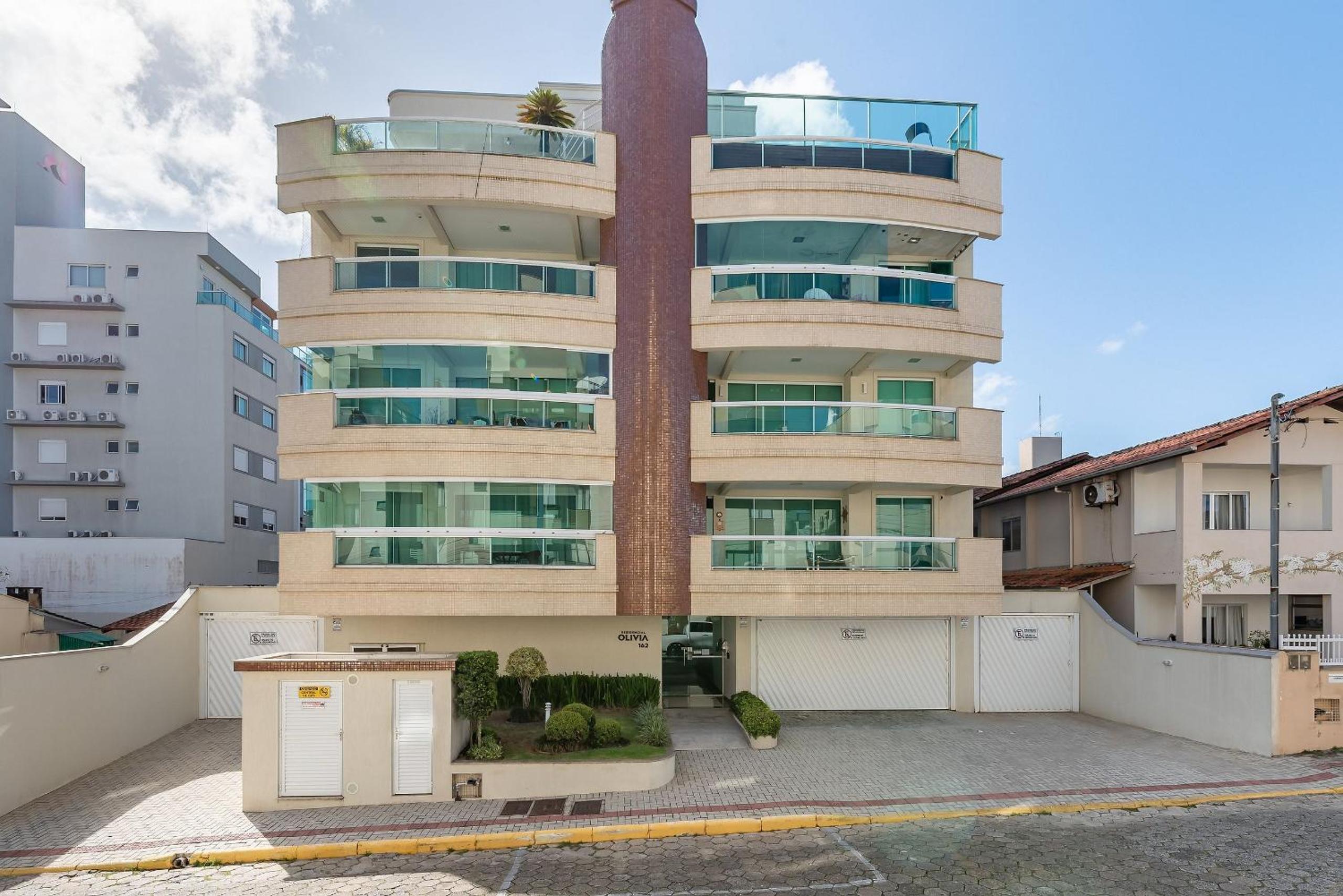 Apt w/balcony 160m Bombas beach COL102