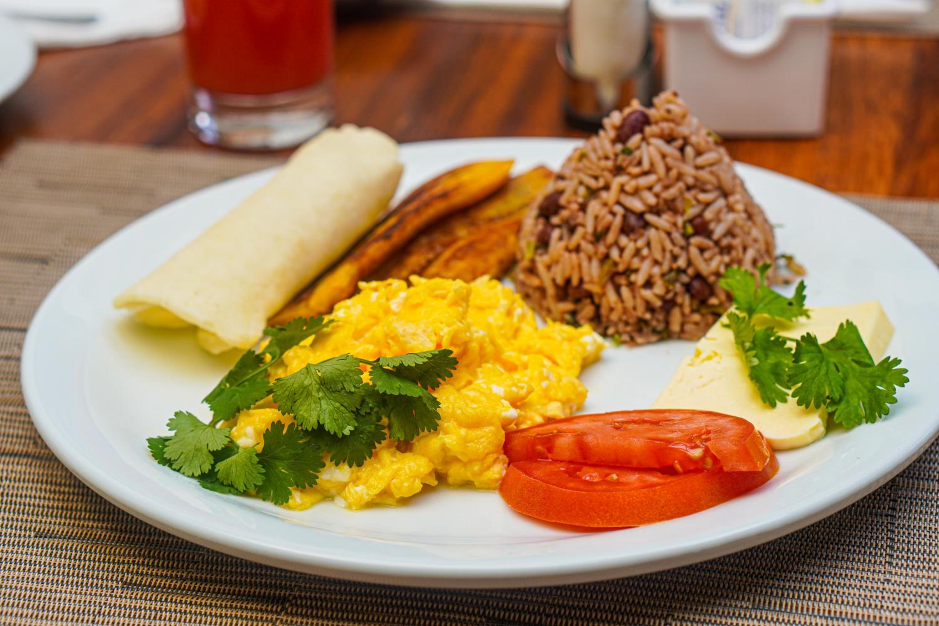 La Fortuna Lodge by Treebu Hotels