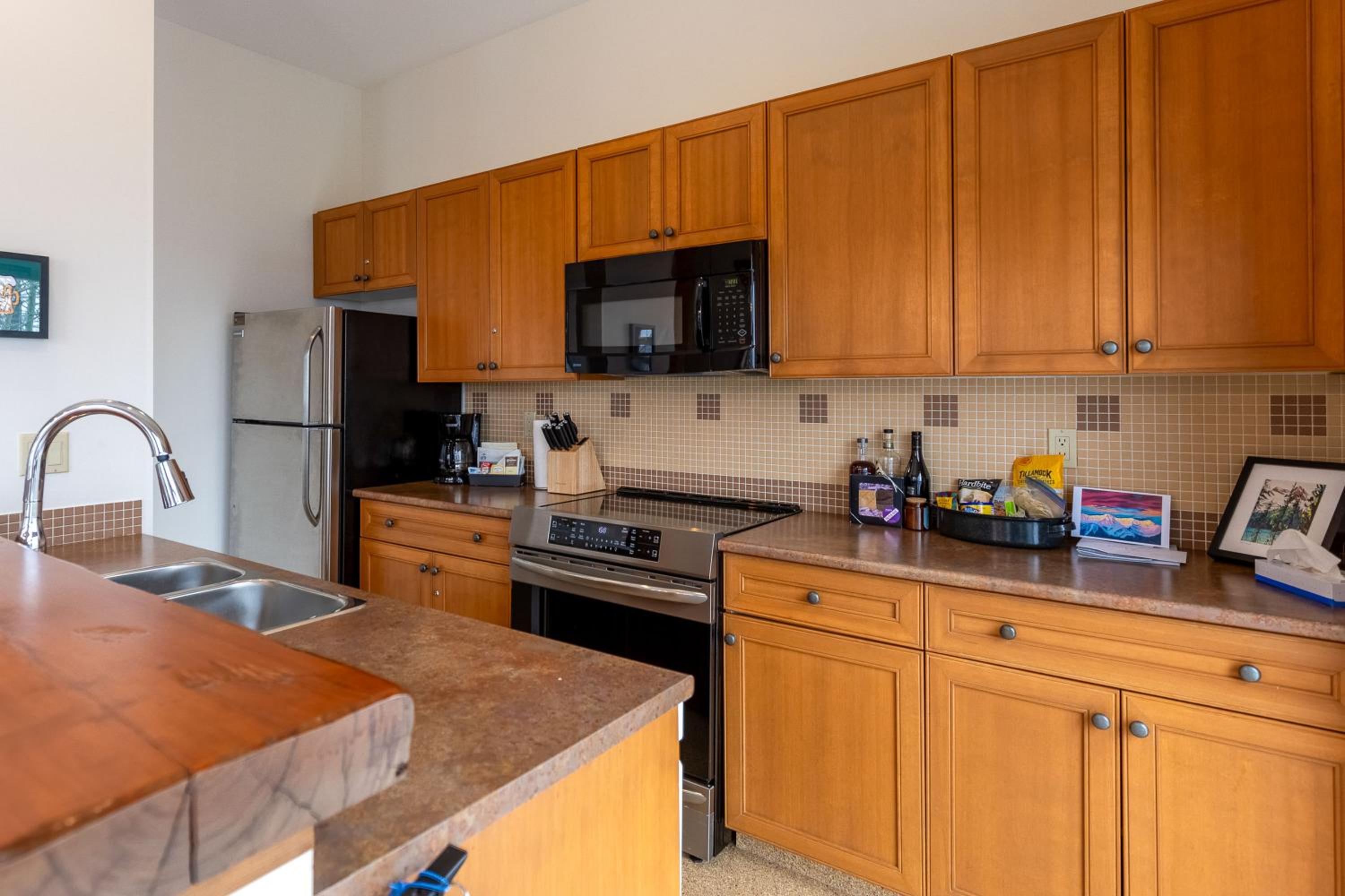 Snow Creek Lodge by Fernie Central Reservations