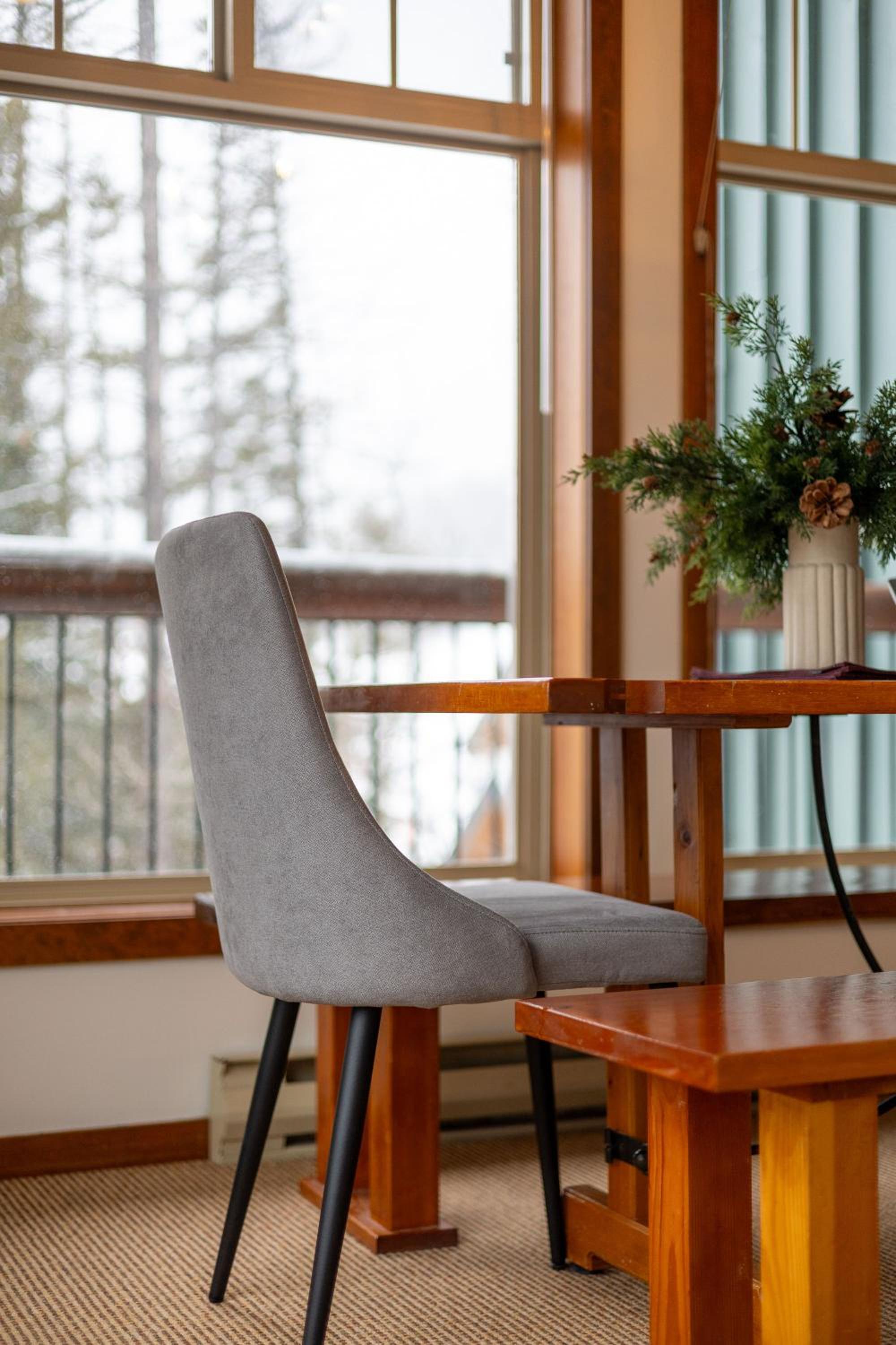 Snow Creek Lodge by Fernie Central Reservations