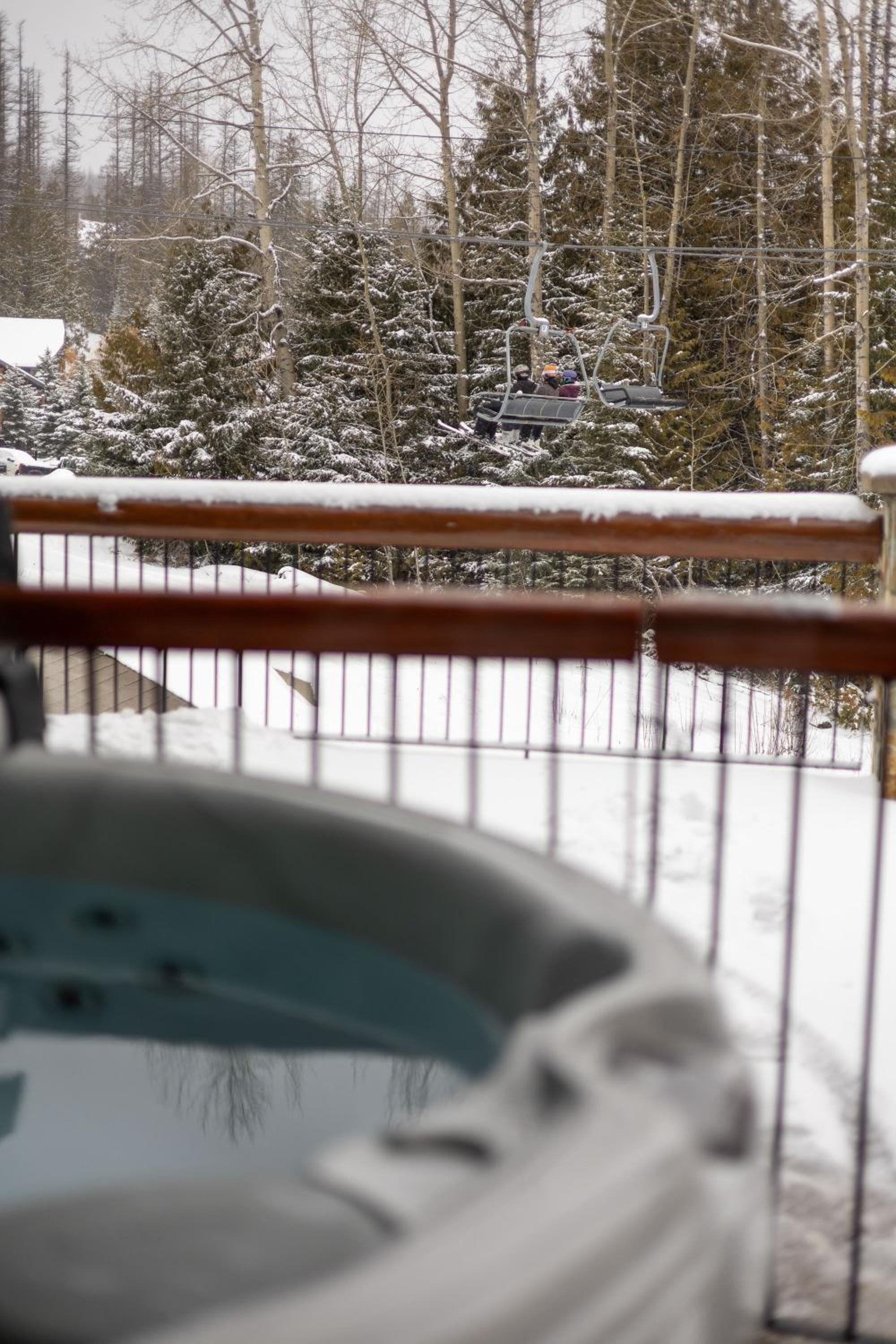 Snow Creek Lodge by Fernie Central Reservations