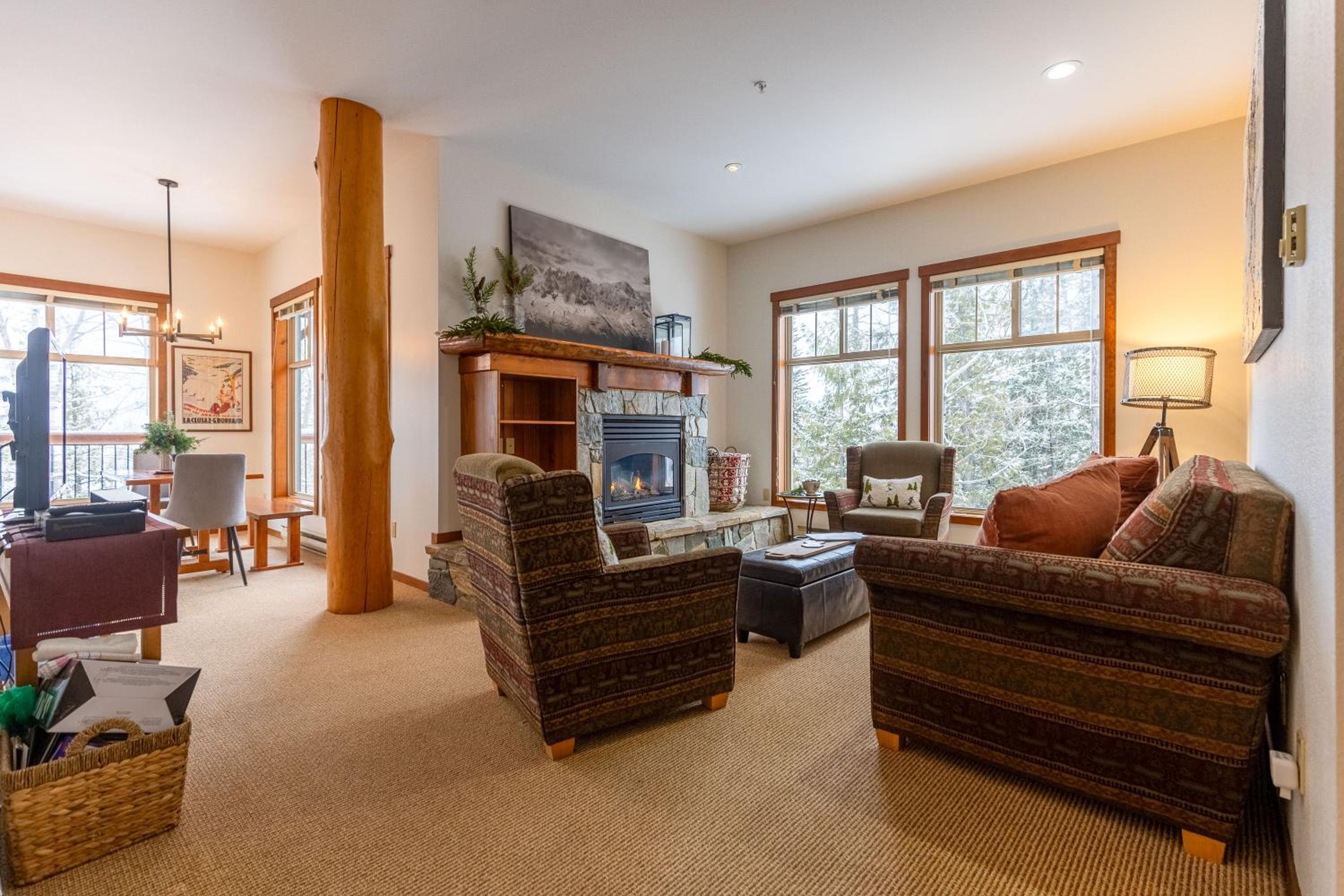 Snow Creek Lodge by Fernie Central Reservations
