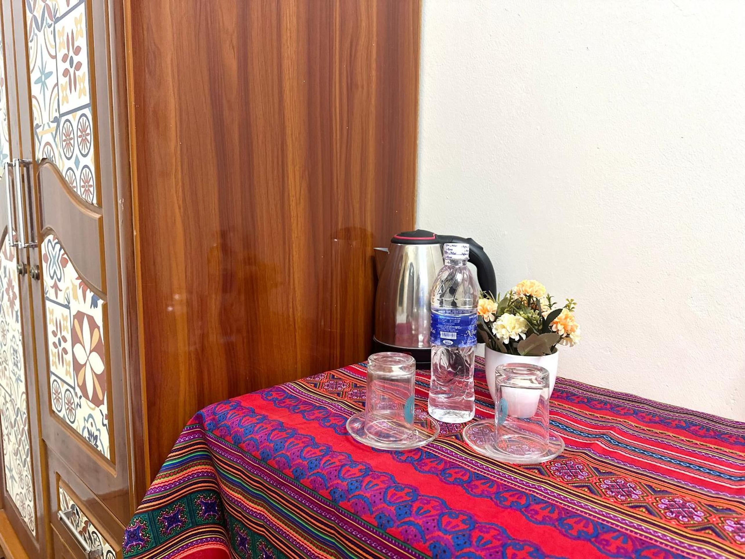Huong Thao Hostel & Tours view 5