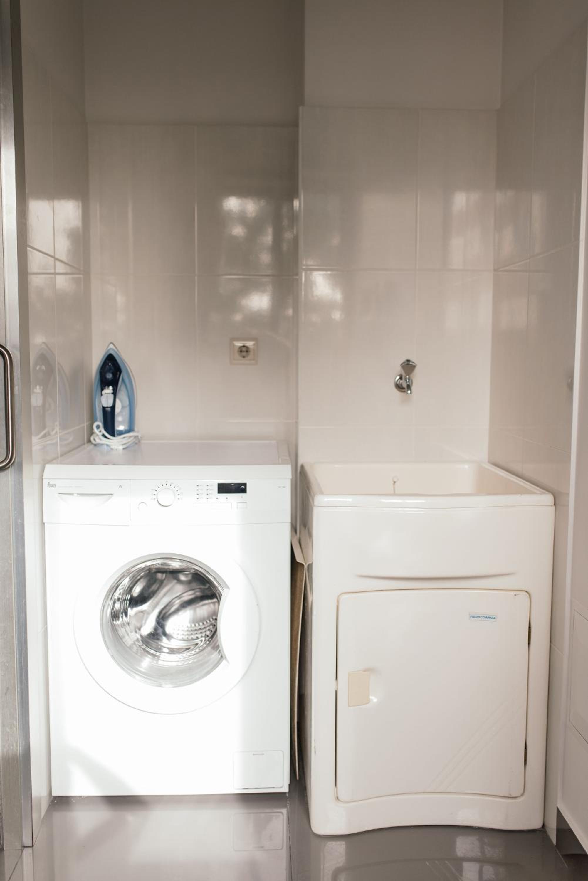 Luxurious Lido-Sun Island X1V Apt.Free parking view 2