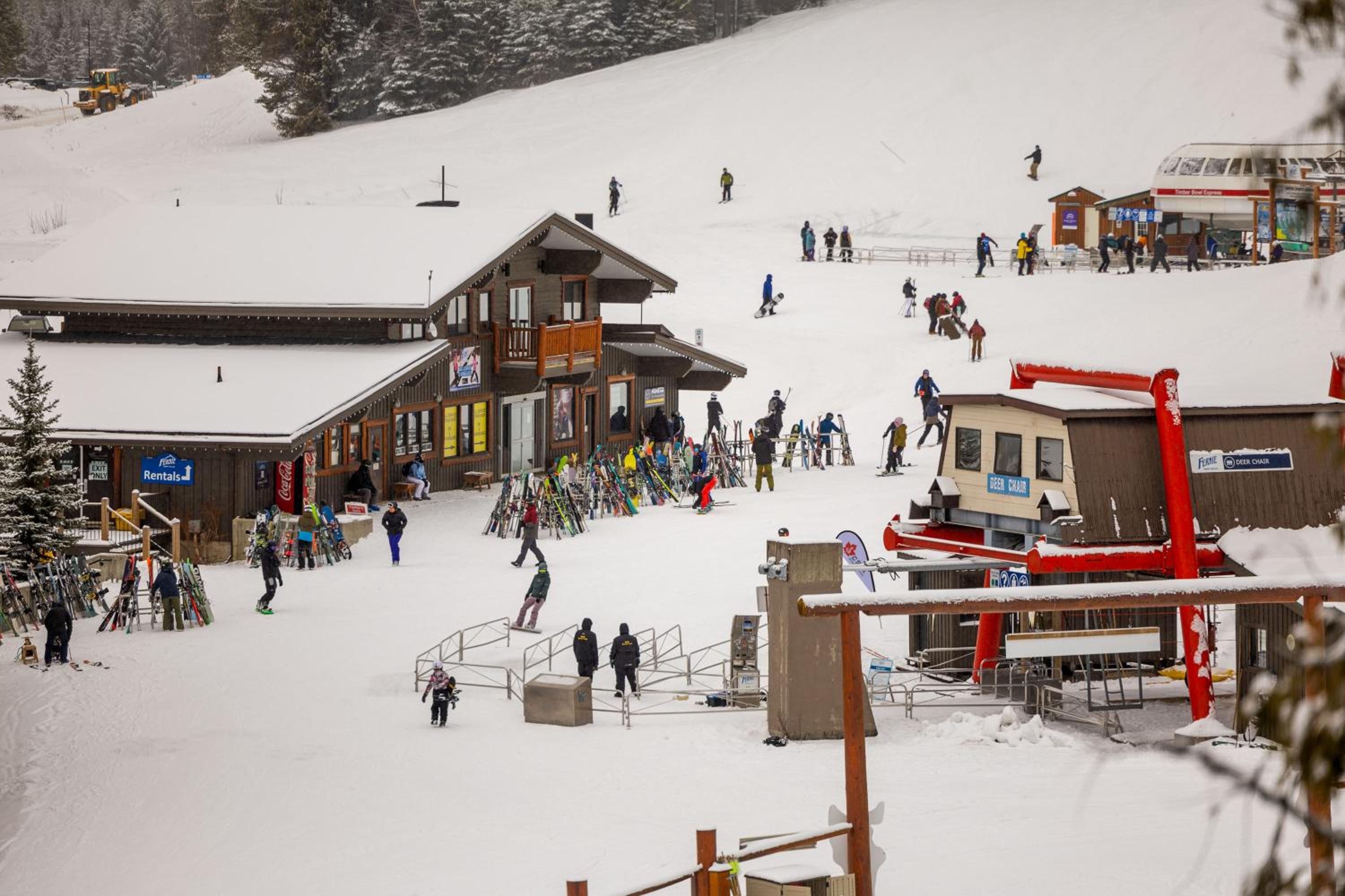 Snow Creek Lodge by Fernie Central Reservations