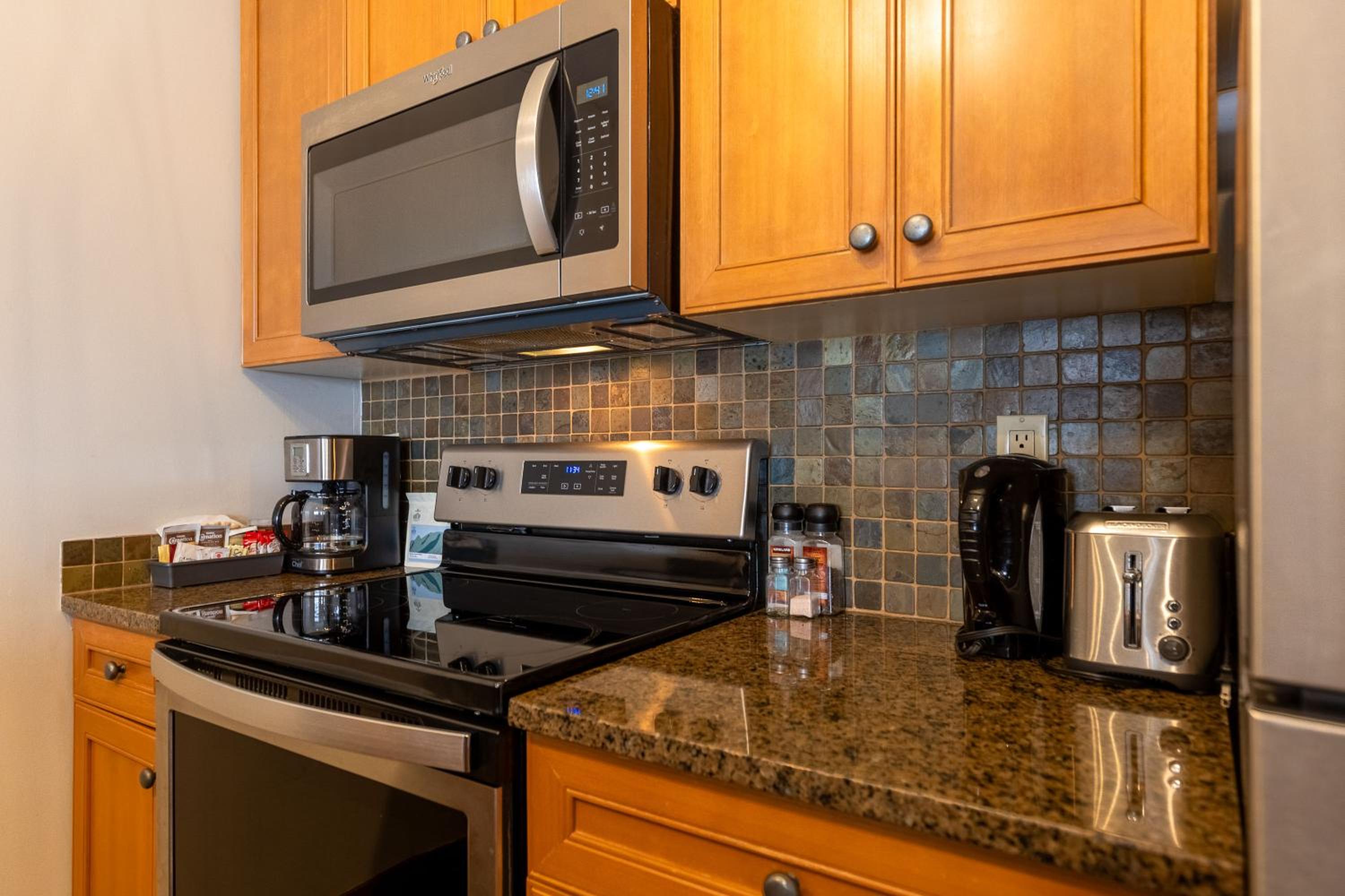 Snow Creek Lodge by Fernie Central Reservations