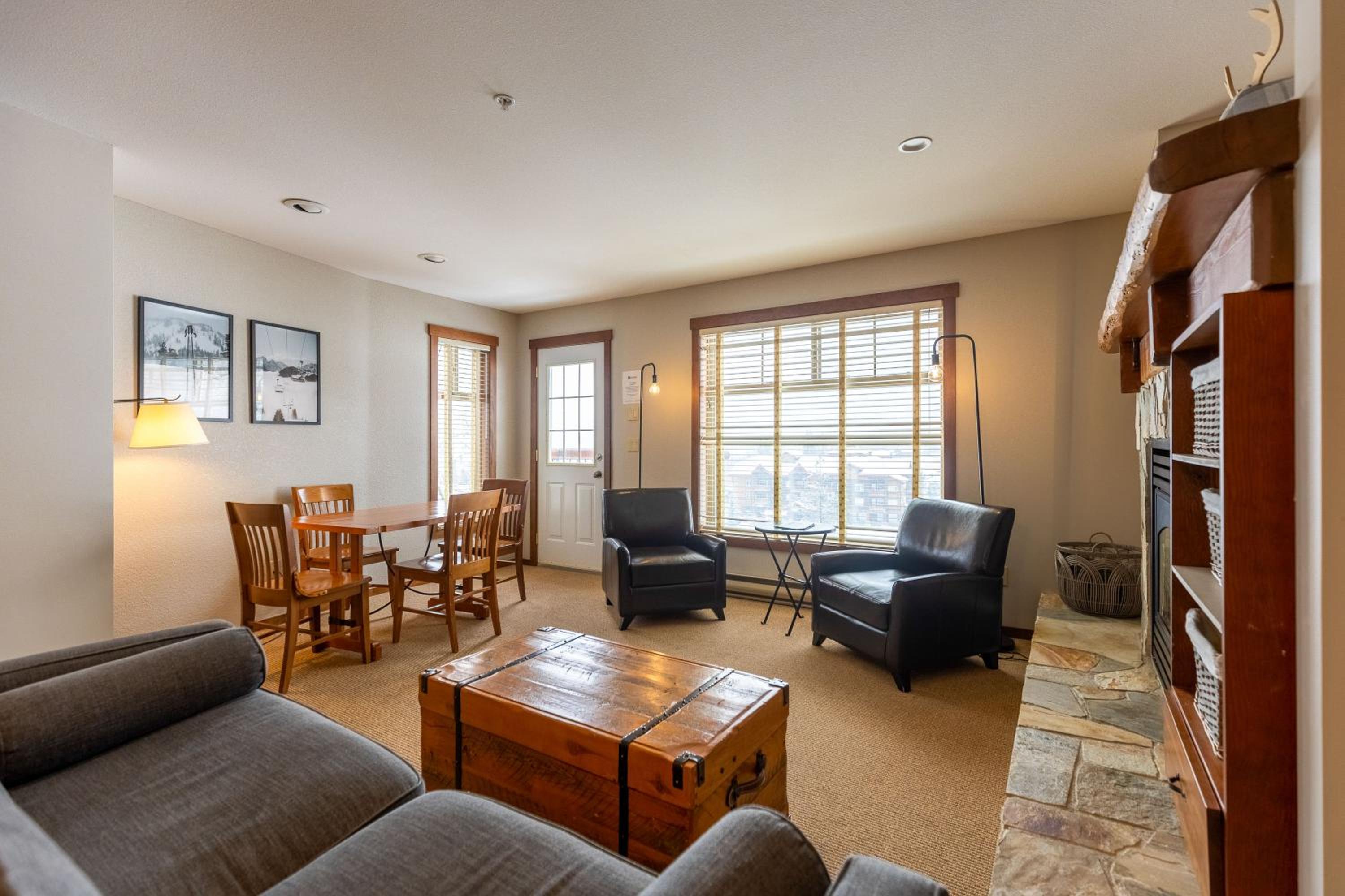Snow Creek Lodge by Fernie Central Reservations