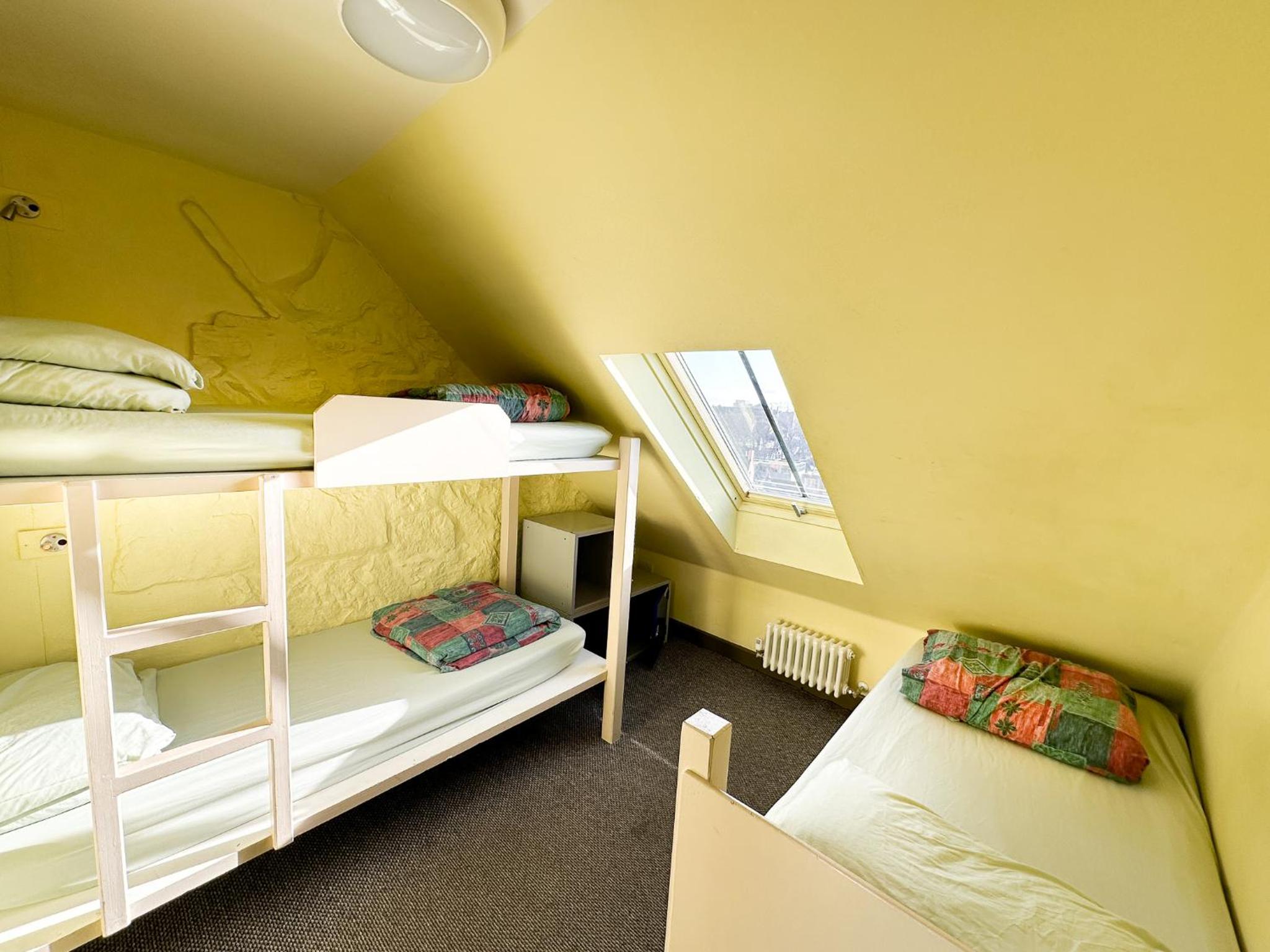 Castle Rock Hostel - Adults Only