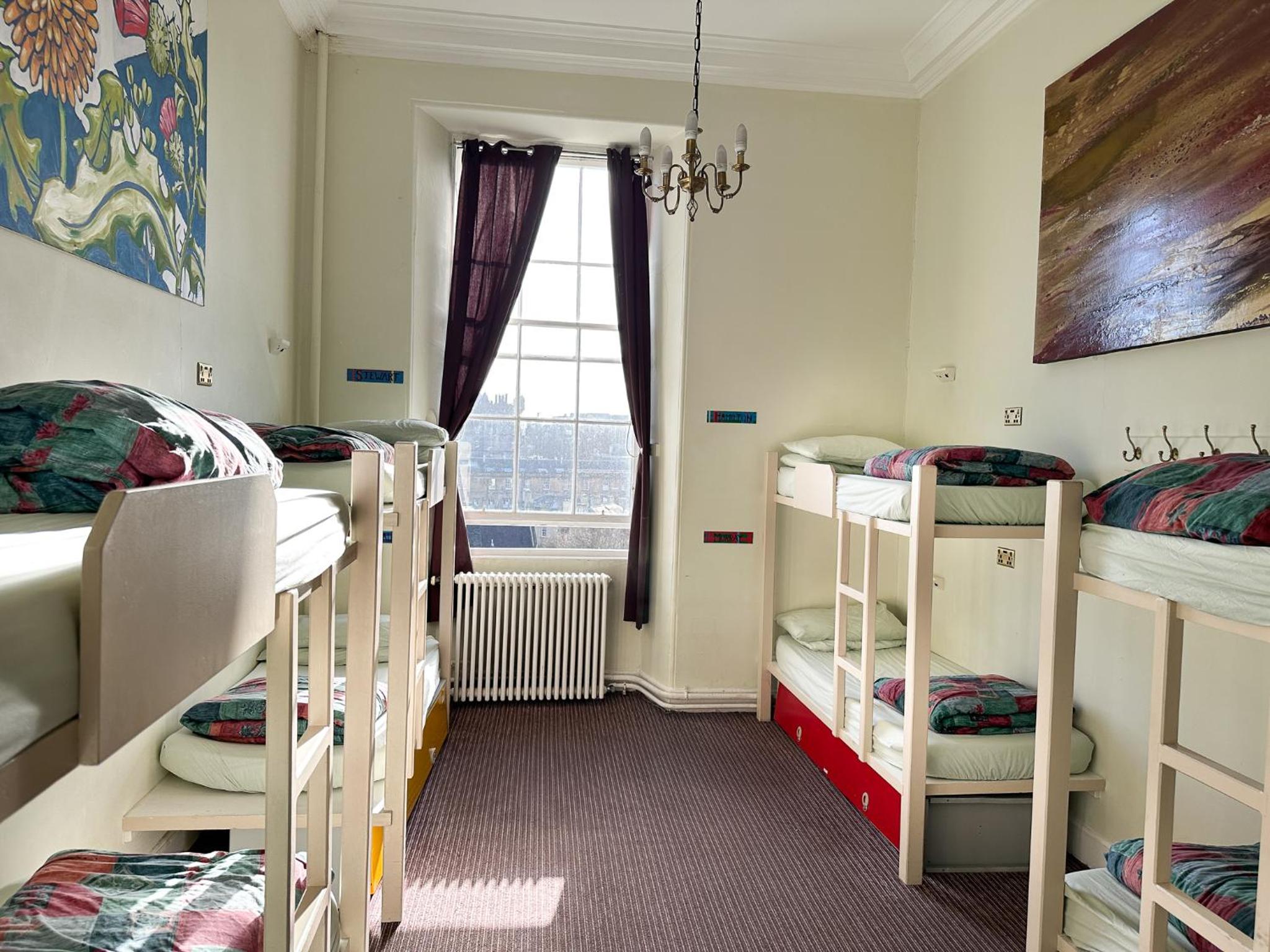 Castle Rock Hostel - Adults Only