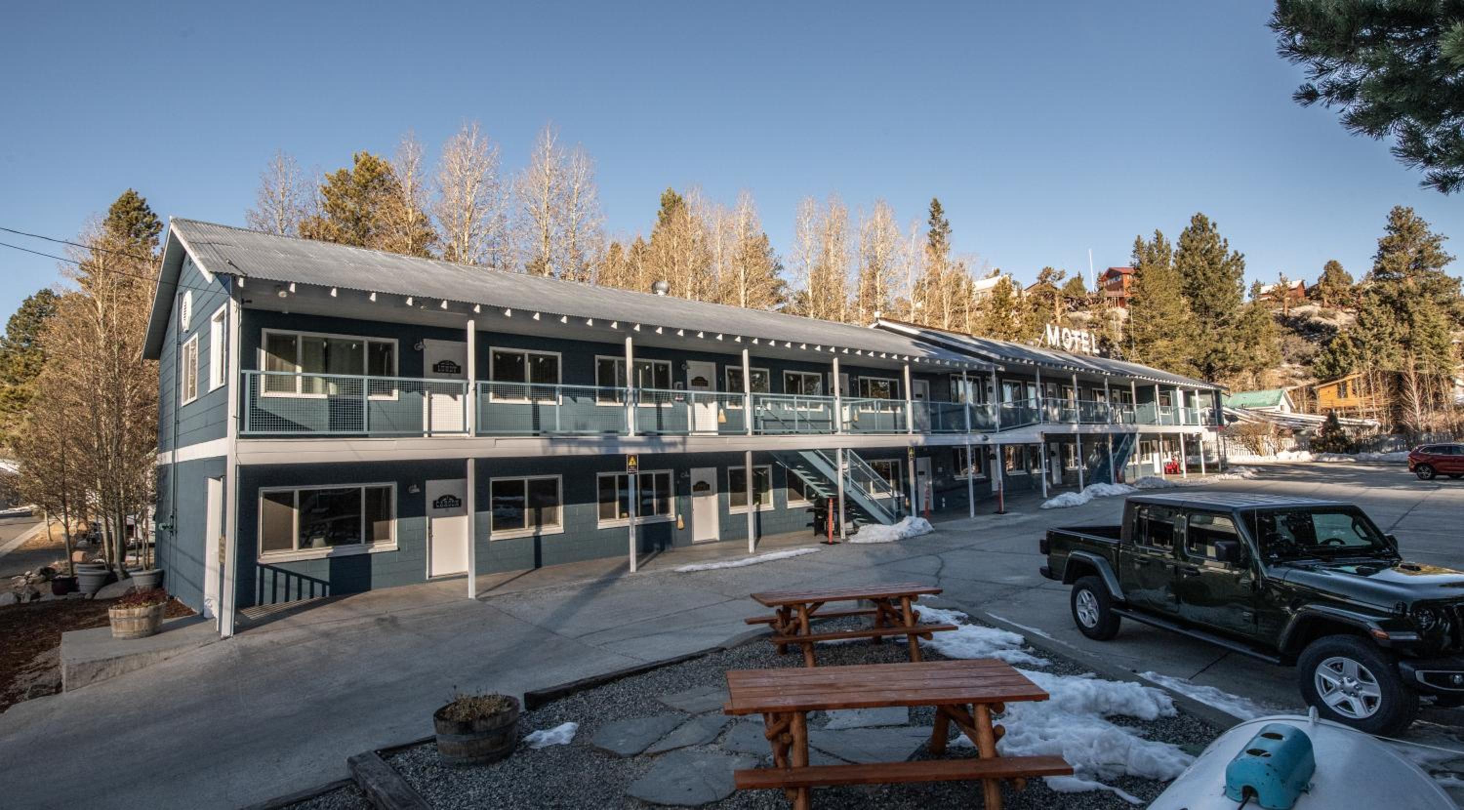 Gull Lake Lodge