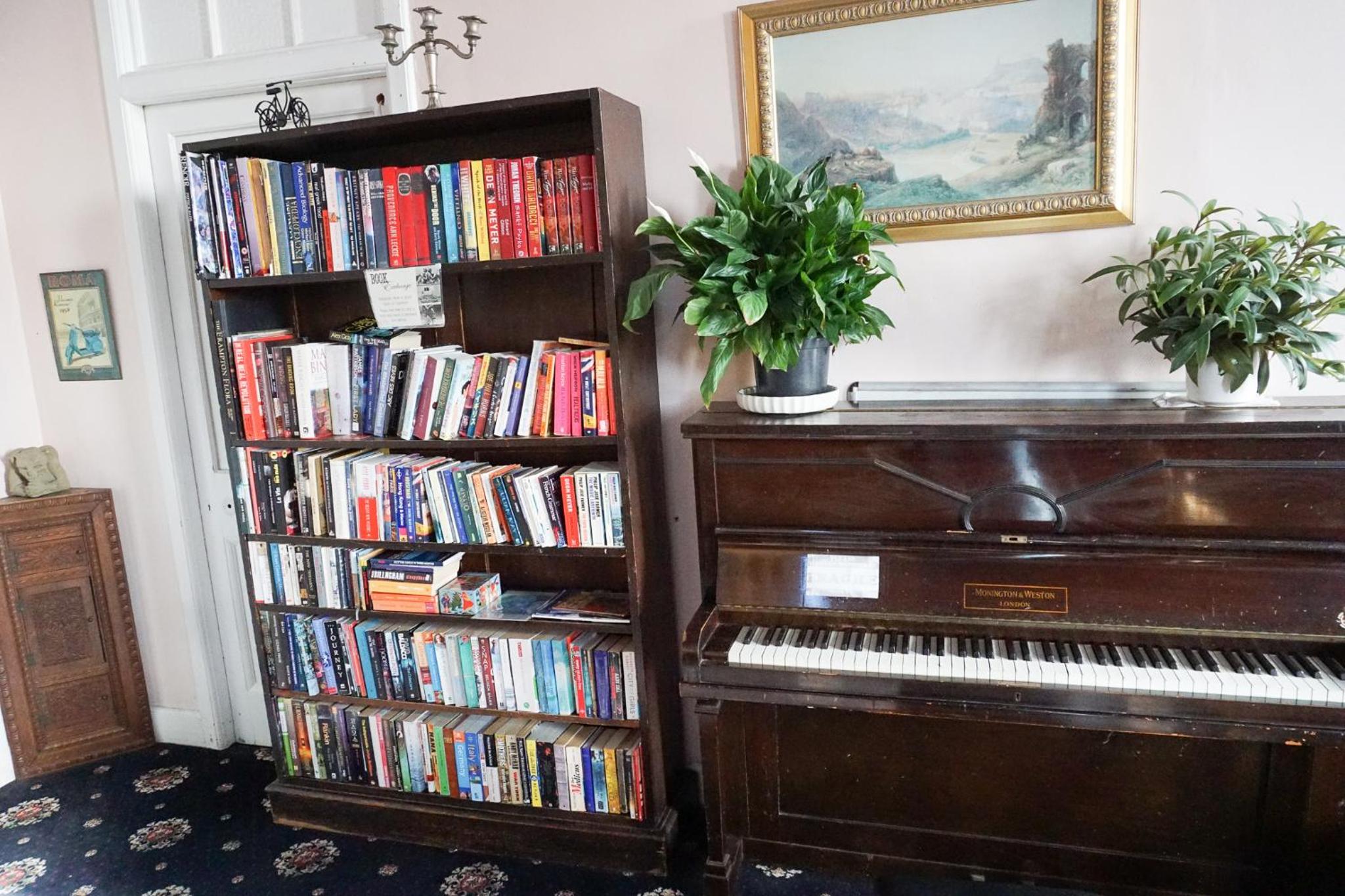 Castle Rock Hostel - Adults Only
