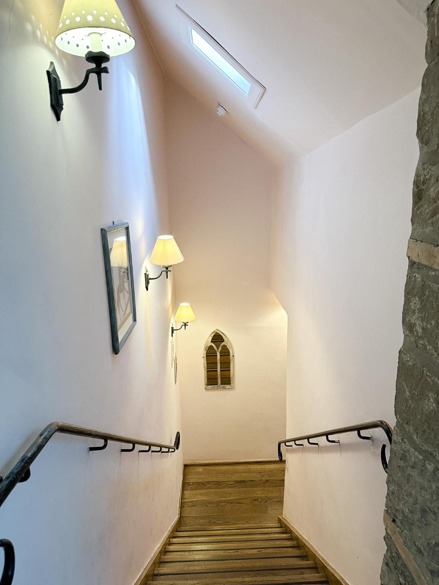 Castle Rock Hostel - Adults Only