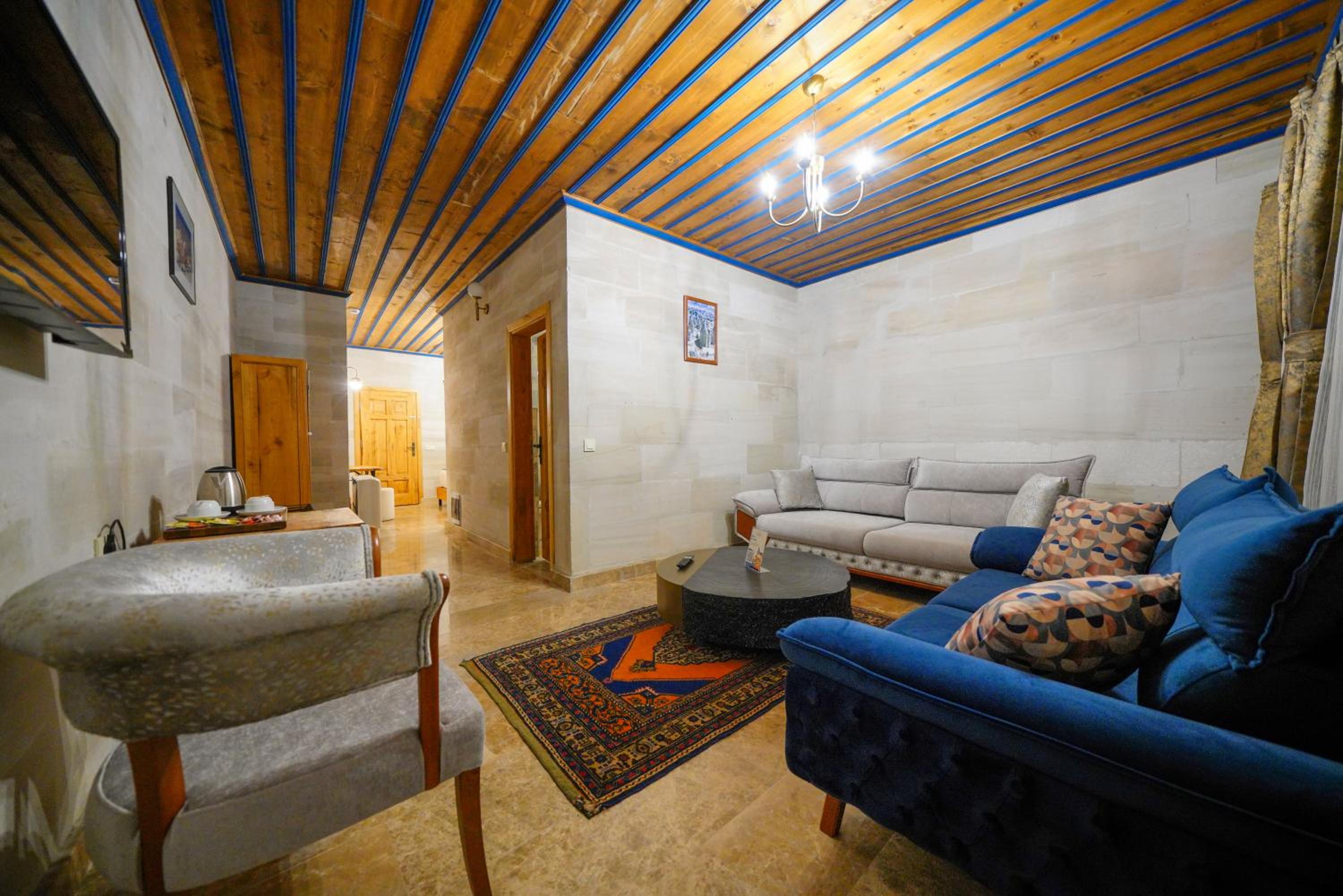 Cave Hotel Saksagan - Image 25